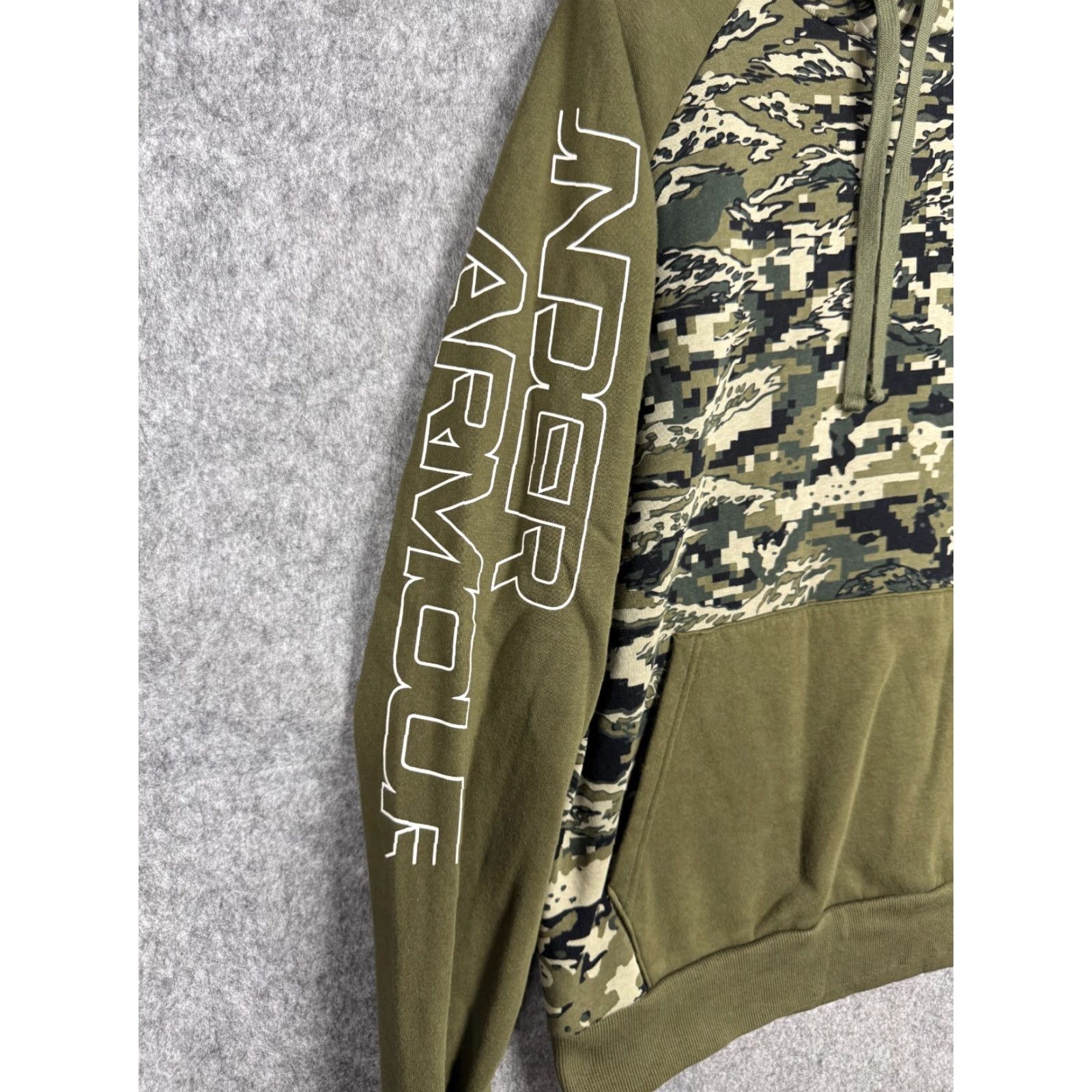Under Armour Under Armour Hoodie Mens Medium Pullover Long Sleeve Hooded Hunting Camouflage Multicolor Fleece Logo Sweatshirt Size US M / EU 48-50 / 2 - 4 Thumbnail