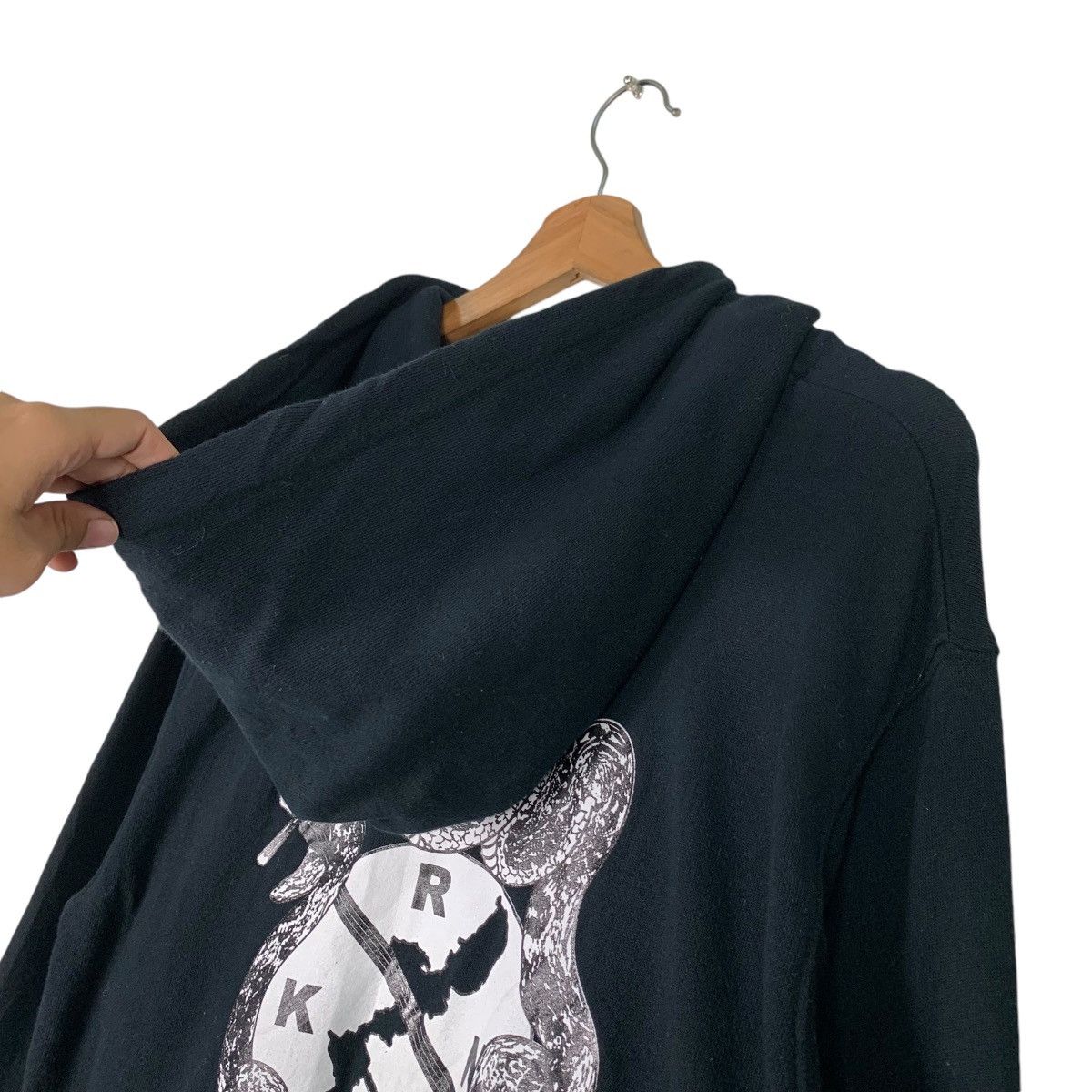 Japanese Brand RUN OKI Snake Graphic Pullover Hoodies #1197-C55 Size US L / EU 52-54 / 3 - 3 Thumbnail