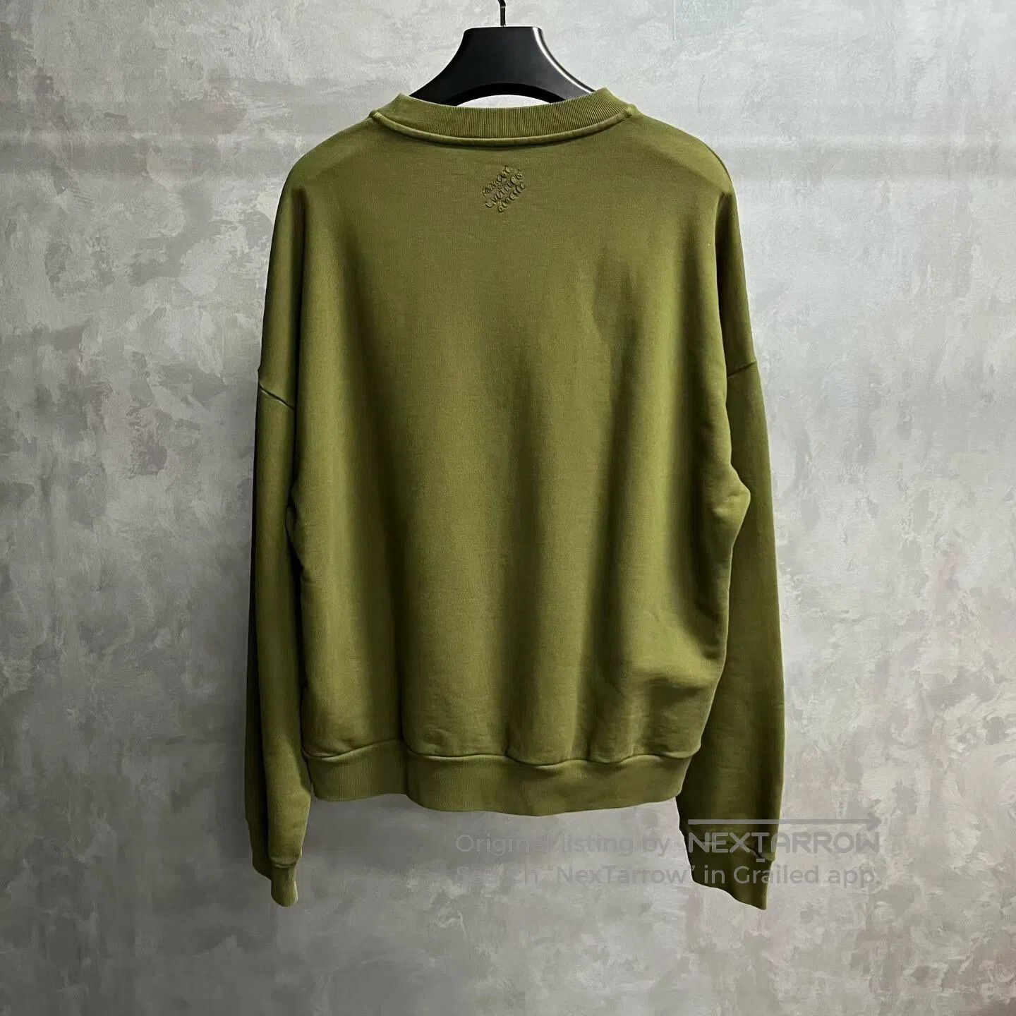 Louis Vuitton Louis Vuitton Military green logo-studded printed round-ne Size US L / EU 52-54 / 3 - 5 Thumbnail