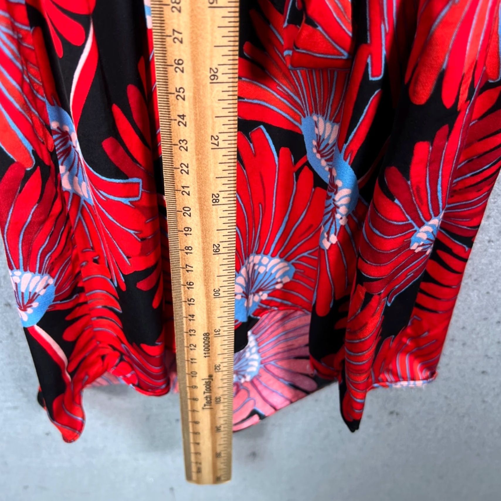 Diane von Furstenberg Diane von Furstenberg Womens 00 Red Floral Wrap Dress Long Sleeve V-Neck Short Dress Size XXS / US 00 / IT 34 - 6 Thumbnail