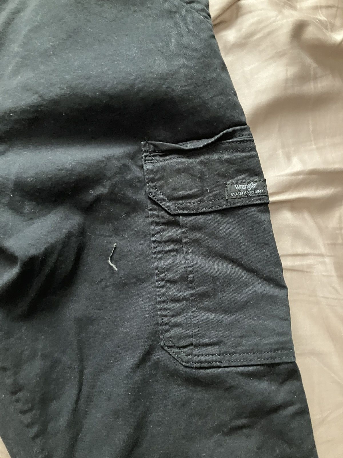 Wrangler Relaxed Fit Wrangler Cargo Pants Size US 36 / EU 52 - 2 Thumbnail