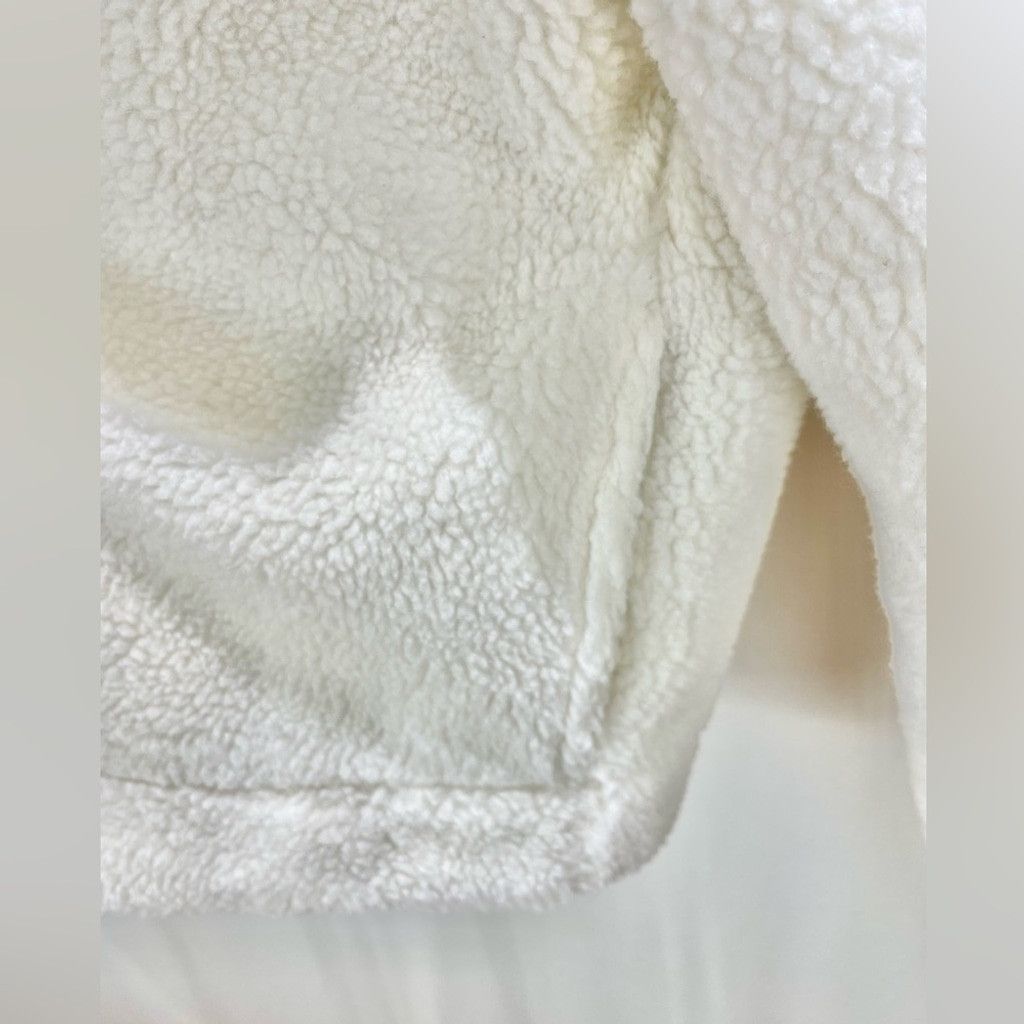 Banana Republic Banana Republic Cream Teddy Jacket Size S Size S / US 4 / IT 40 - 5 Thumbnail