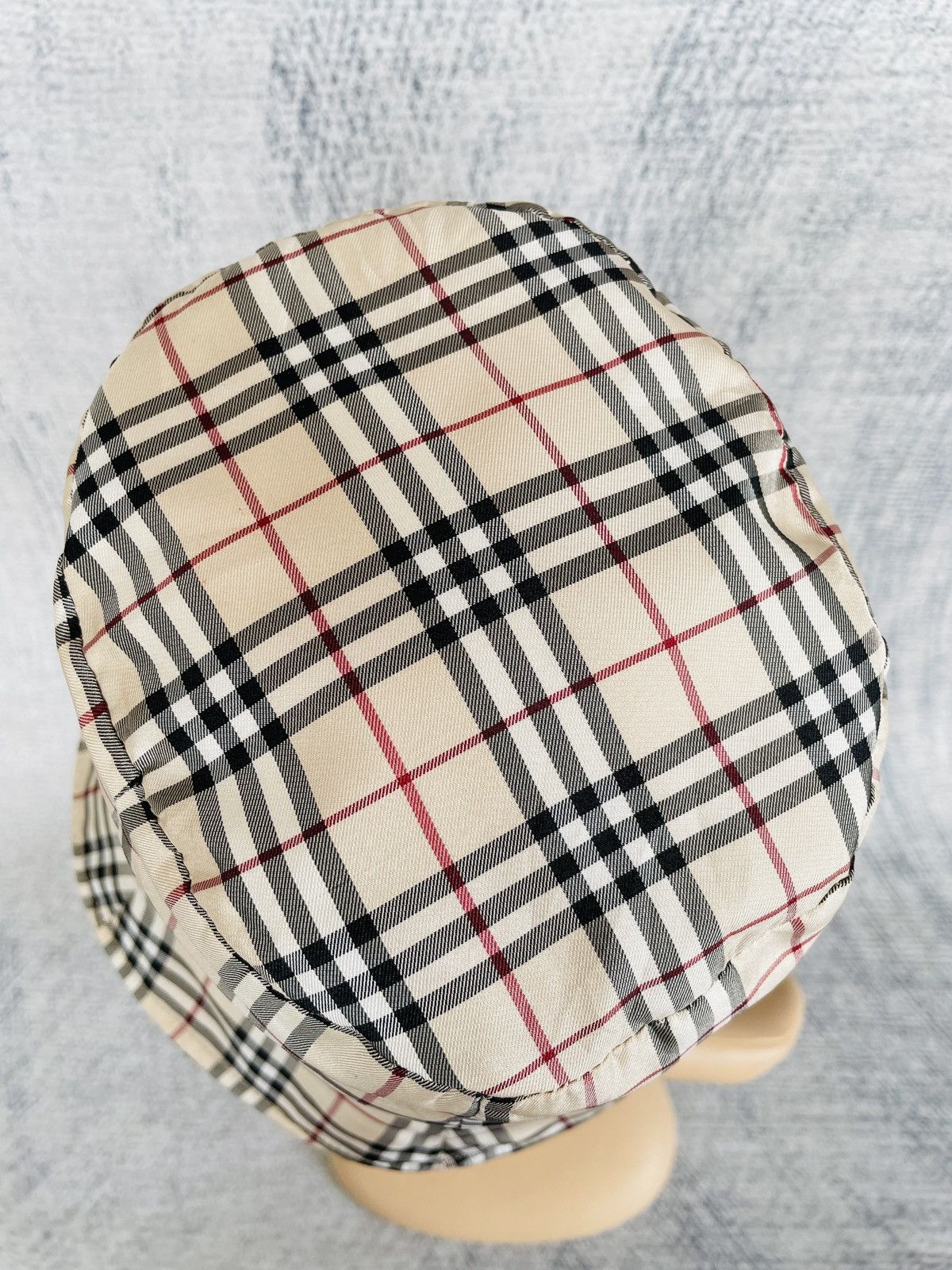 Burberry BURBERRY REVERSIBLE NOVA CHECK BUCKET HAT Size ONE SIZE - 7 Thumbnail