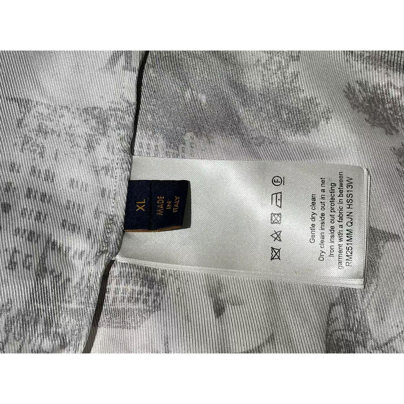 Louis Vuitton Louis Vuitton 25new Mens White & Black Printed Button-Up Shi Size US XL / EU 56 / 4 - 8 Thumbnail