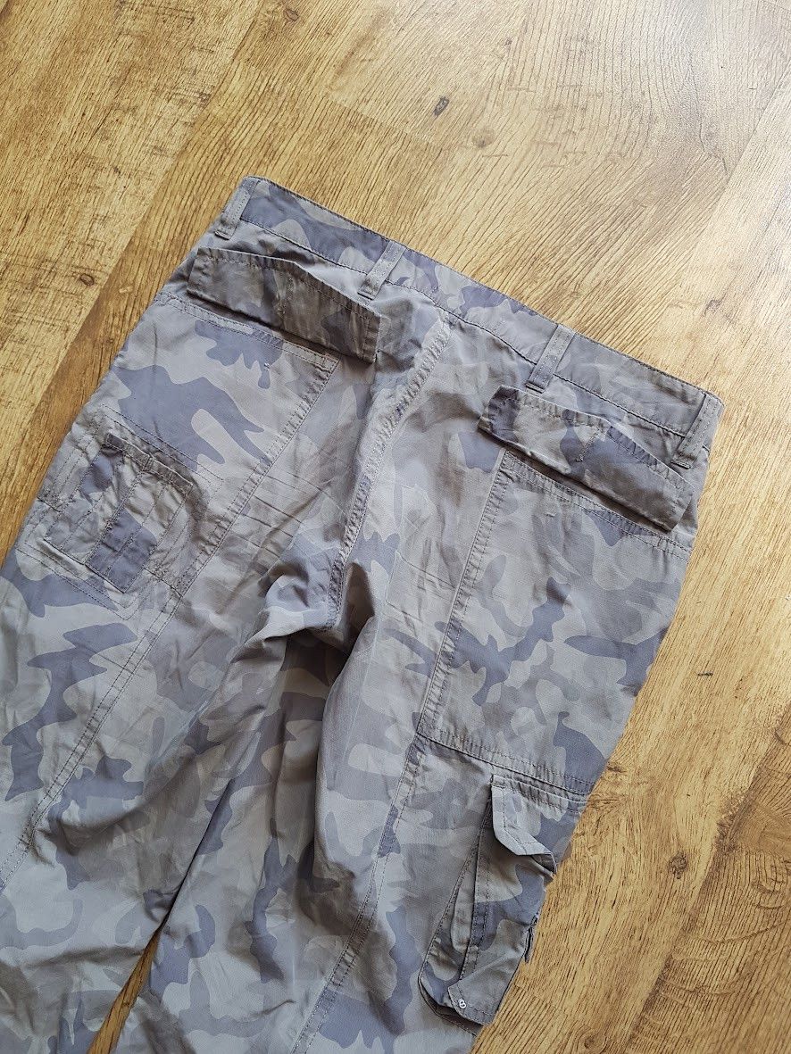 Hysteric Glamour Skinny Boot Cut Flared Camo Cargo Pants Size US 26 / EU 42 - 8 Thumbnail