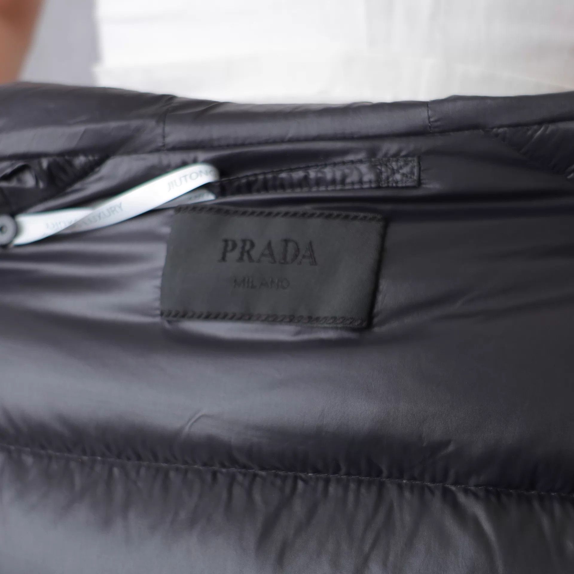 Prada Prada puffer jacket size 4 Size US XL / EU 56 / 4 - 4 Thumbnail