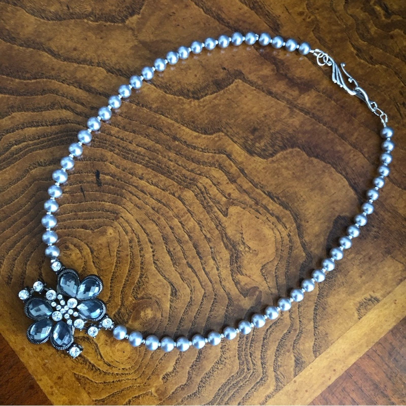 Handmade Handcrafted repurpose smoky stone floral Pearl necklace Size ONE SIZE - 10 Thumbnail