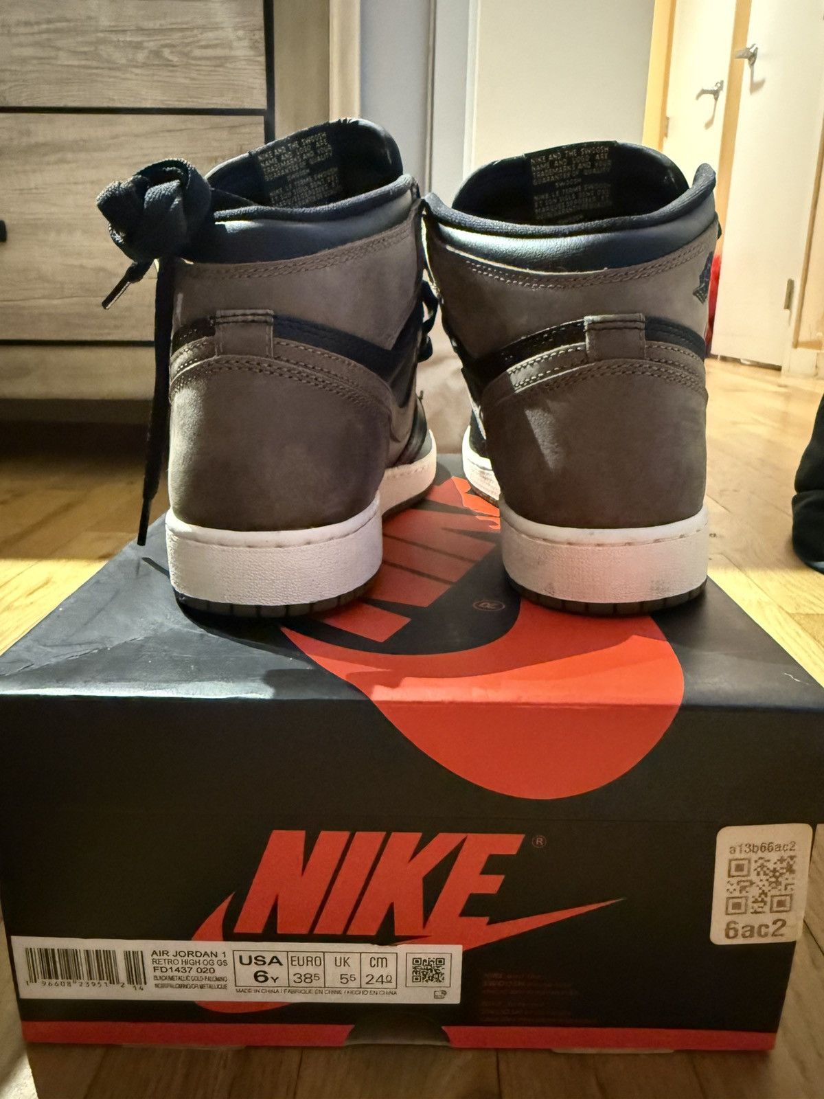 Jordan Brand Jordan 1 Mocha Size US 6 / EU 39 - 6 Thumbnail
