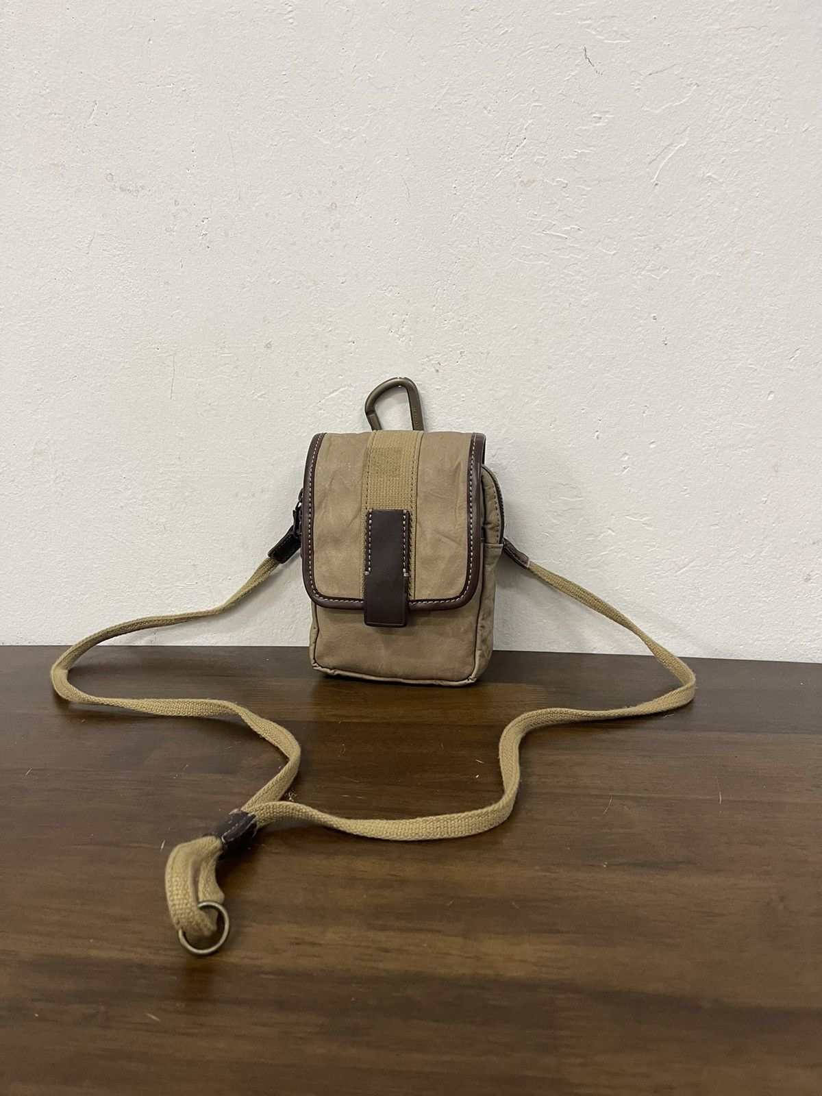 Japanese Brand × Takeo Kikuchi Unisex Takeo Kikuchi Quick Pocket Leather Crossbody bag Size ONE SIZE - 1 Thumbnail