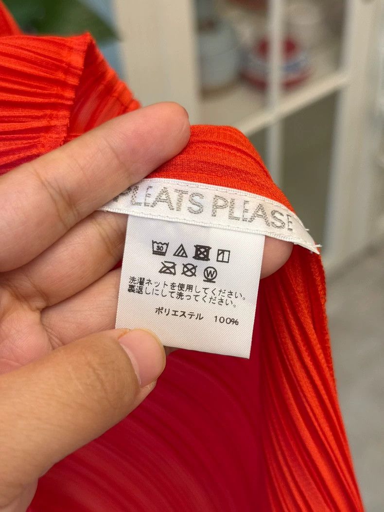 Issey Miyake issey miyake size:3 Short sleeves with orange-red petals 2 Size XXS / US 00 / IT 34 - 3 Thumbnail
