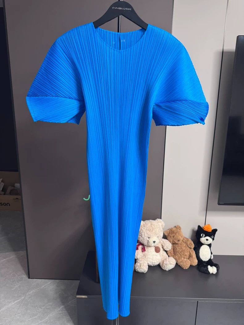 Issey Miyake Issey Miyake Pleated Blue Dress 2023 - dmc Size US 32 / EU 48 - 1 Thumbnail