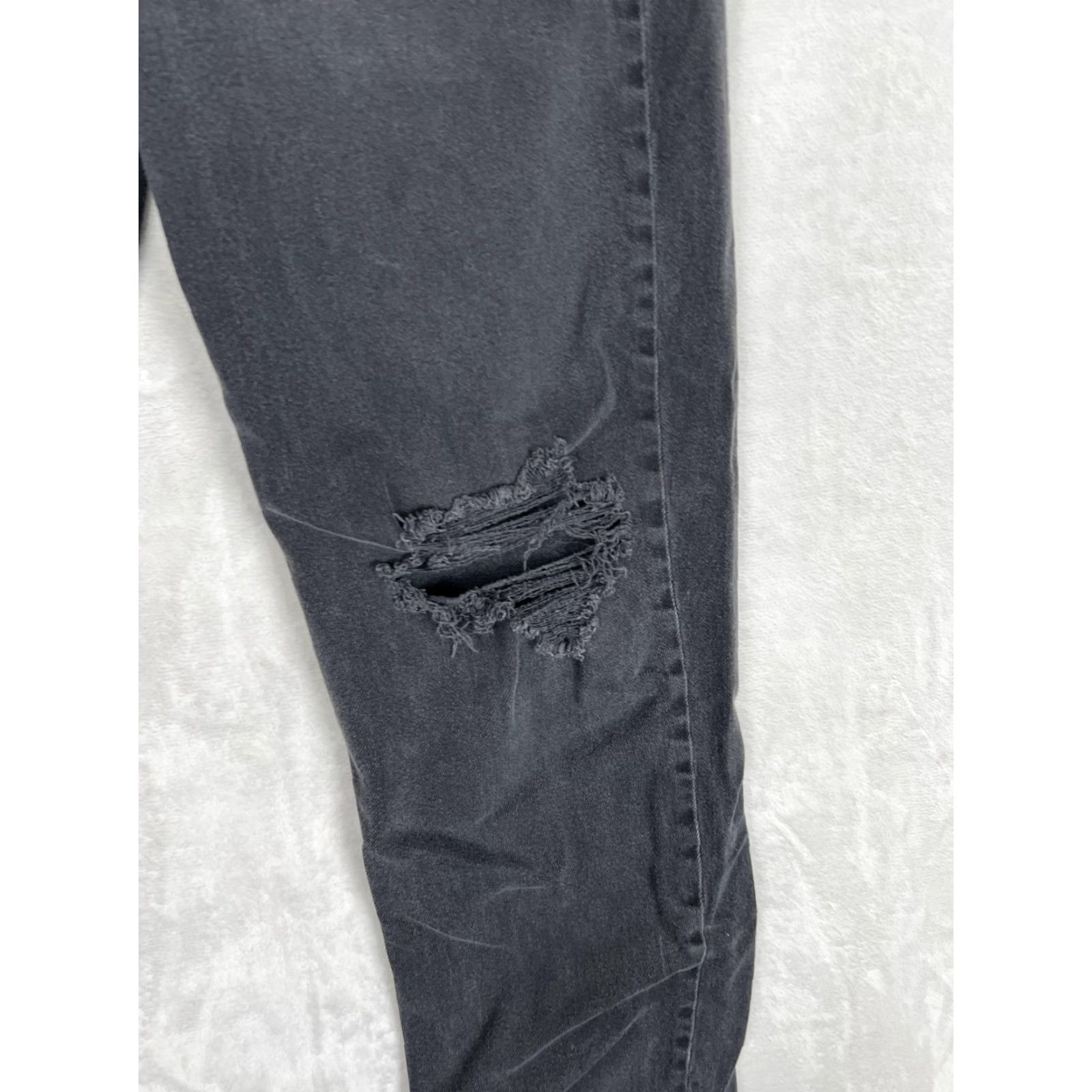 American Eagle Outfitters American Eagle Mom Jeans Womens 8 Short Gray High Rise Distressed Stretch Denim Size 30" / US 8 / IT 44 - 3 Thumbnail