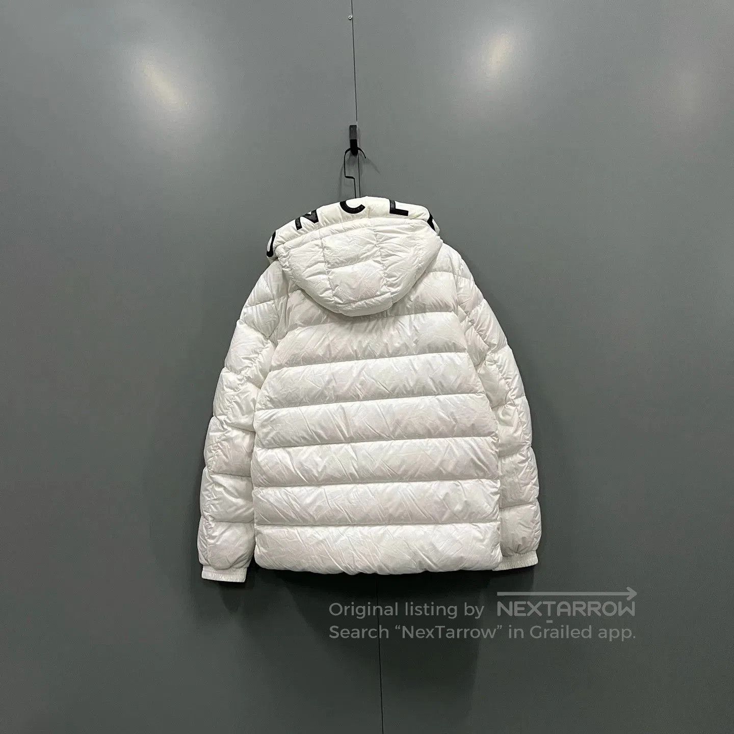 Moncler moncler white logo print down jacket. Size US M / EU 48-50 / 2 - 2 Thumbnail