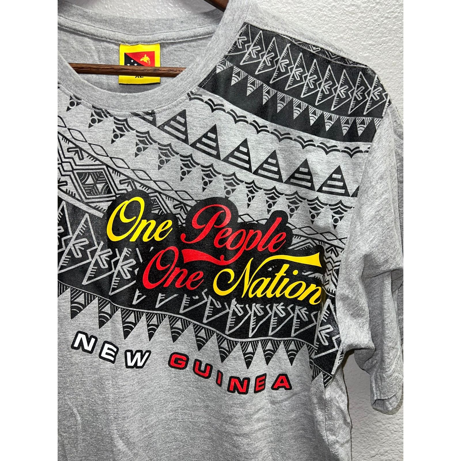 Vintage Papau New Guinea Shirt One People One Nation Gray Tee Large Size US L / EU 52-54 / 3 - 2 Thumbnail