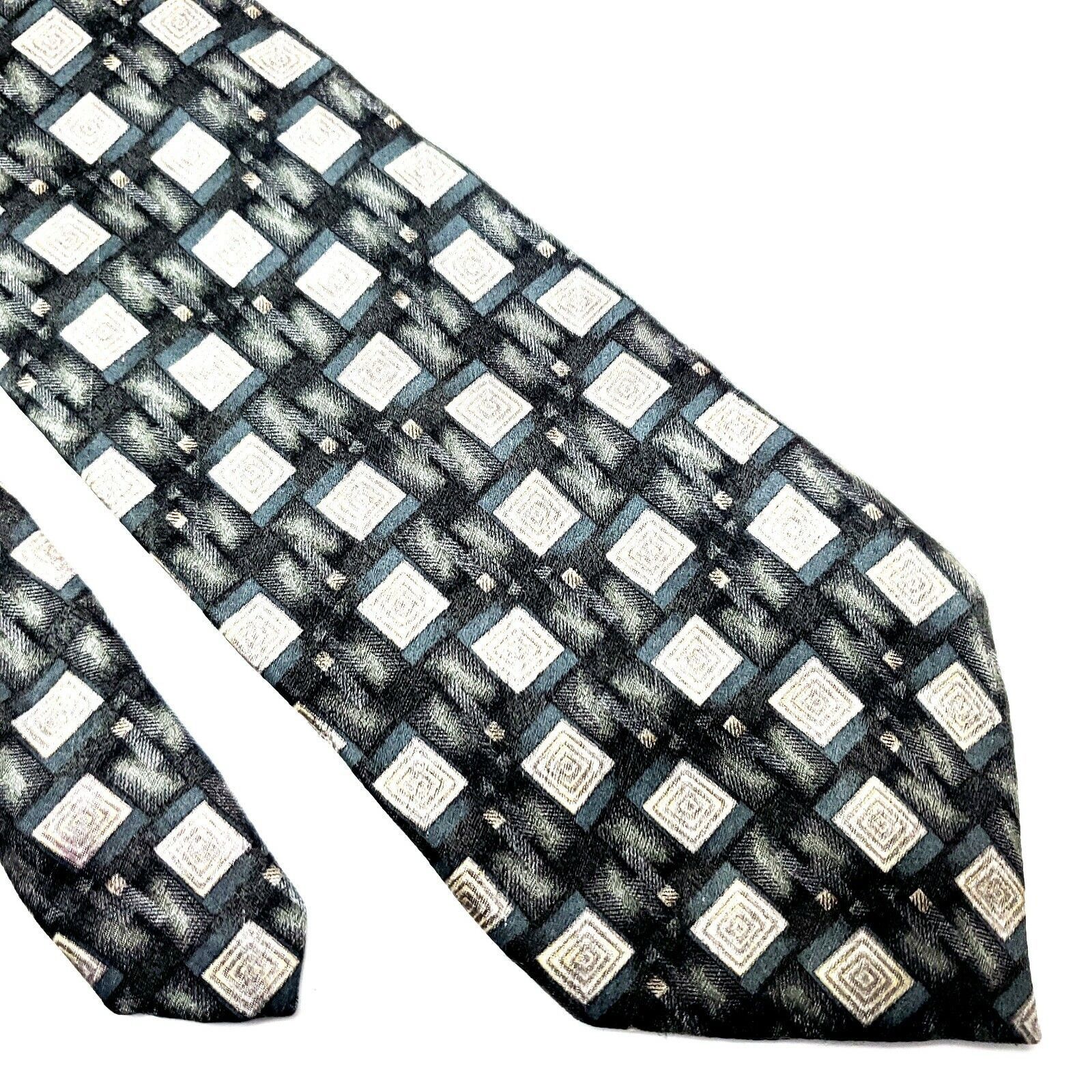 Pierre Cardin Pierre Cardin Silk Tie Green Geometric Wide Print Size ONE SIZE - 1 Thumbnail