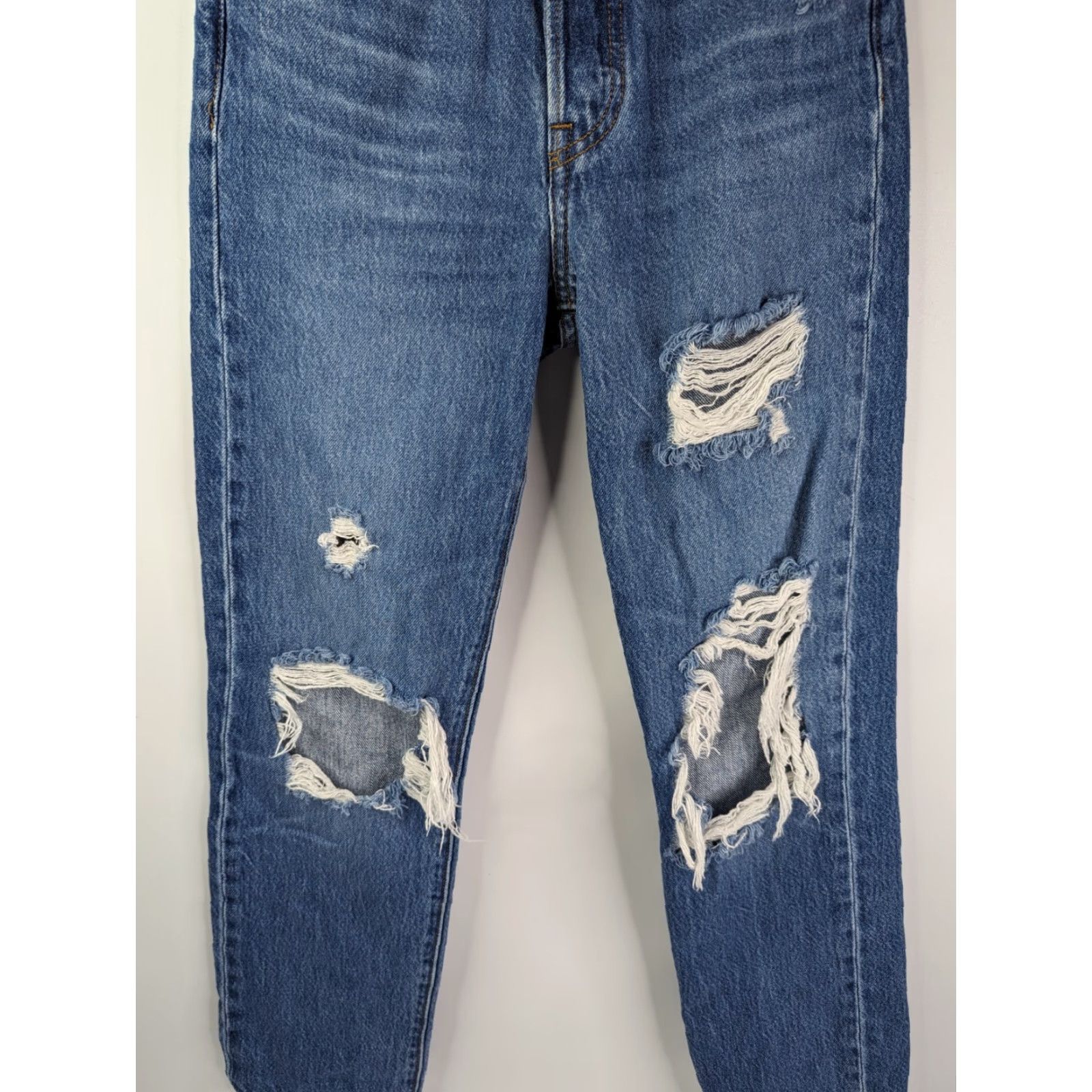 Levi's Levi's Premium Wedgie Straight Women's 24 Blue Denim Jeans Distressed Big E Distressed Size 42" / US 20 - 2 Thumbnail