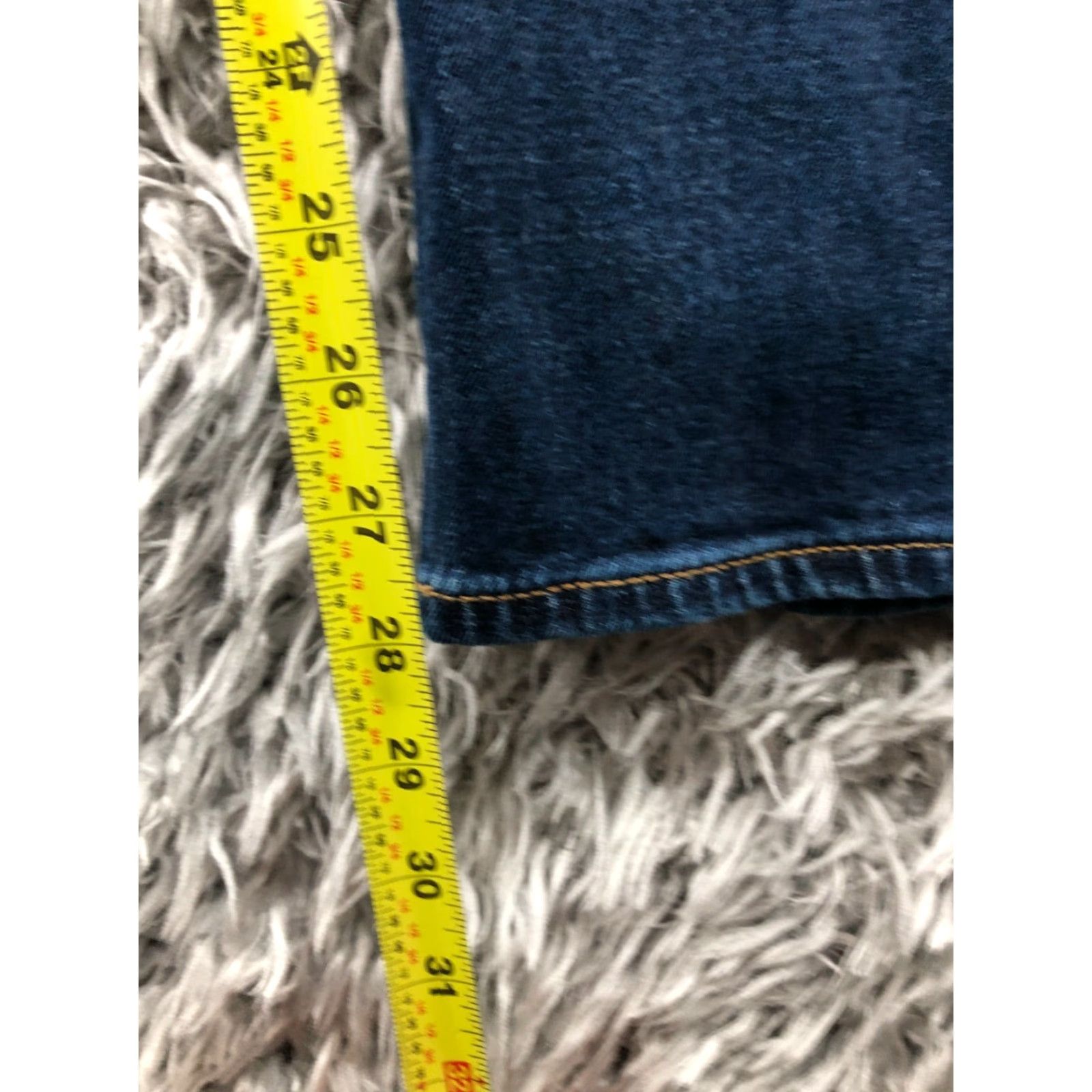 Old Navy Old Navy Jeans Regular Straight Men’s 40x30 Blue Denim Medium Wash Belt Loops 5-Pocket N/A Size US 40 / EU 56 - 3 Thumbnail