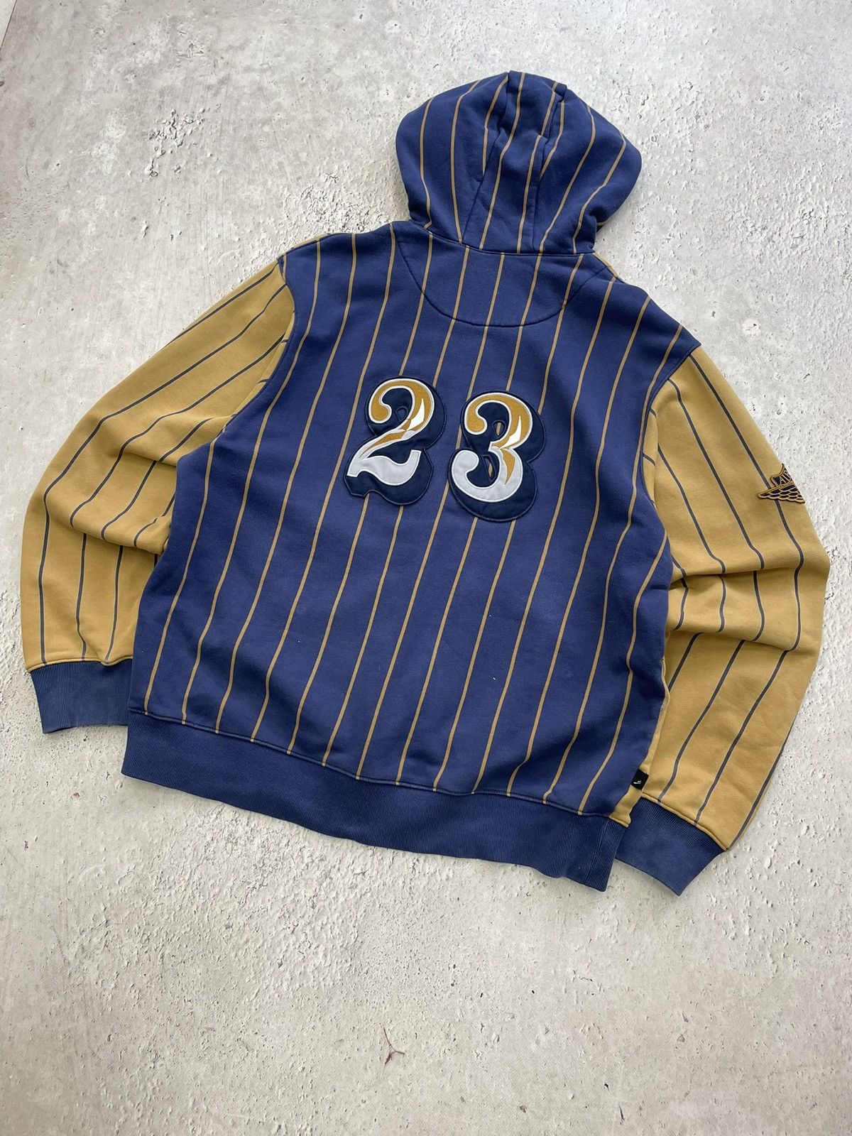 Jordan Brand Rare drill nike Jordan y2k hype hoodie Size US L / EU 52-54 / 3 - 12 Thumbnail