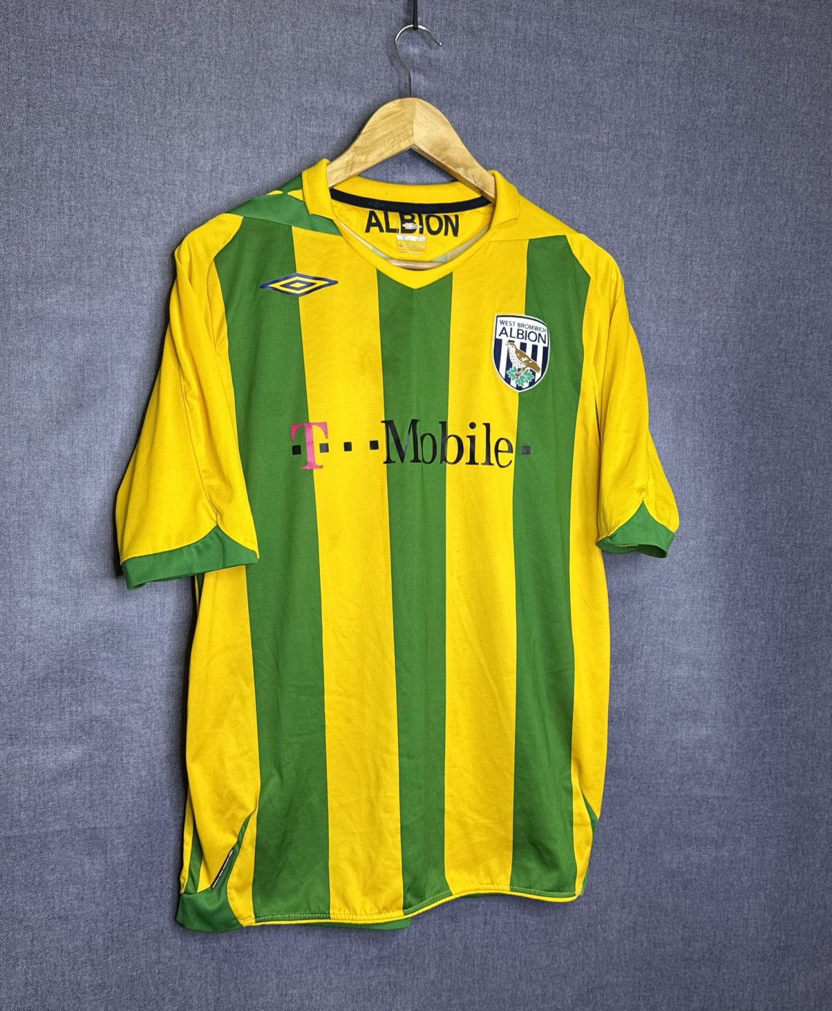 Umbro Vintage West Bromwich Albion Umbro Jersey 2006/07 Away Size US L / EU 52-54 / 3 - 2 Thumbnail