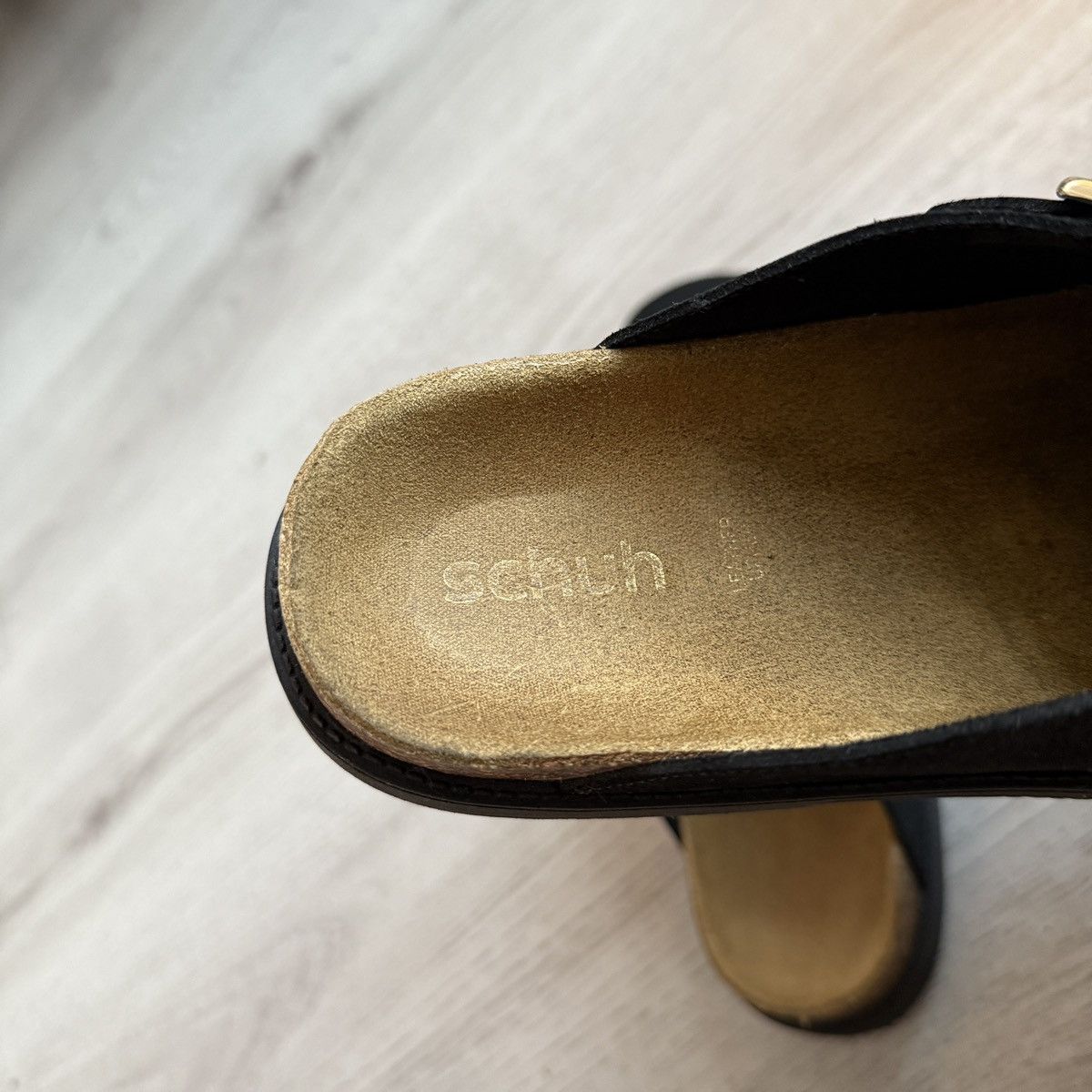 Other Schuh Black Suede Clogs Bostons Size US 7 / EU 40 - 6 Thumbnail