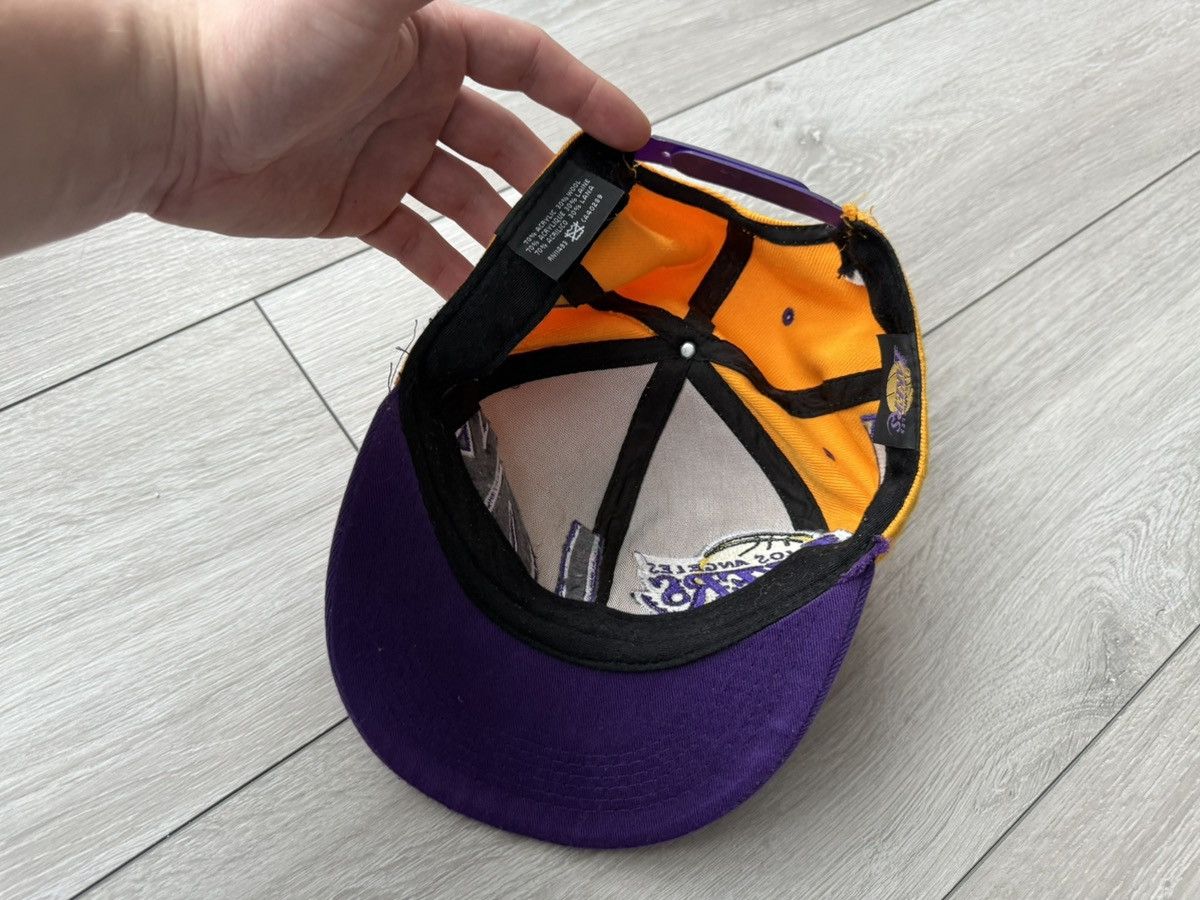 NBA 90s Vintage Lakers Cap Size ONE SIZE - 7 Thumbnail