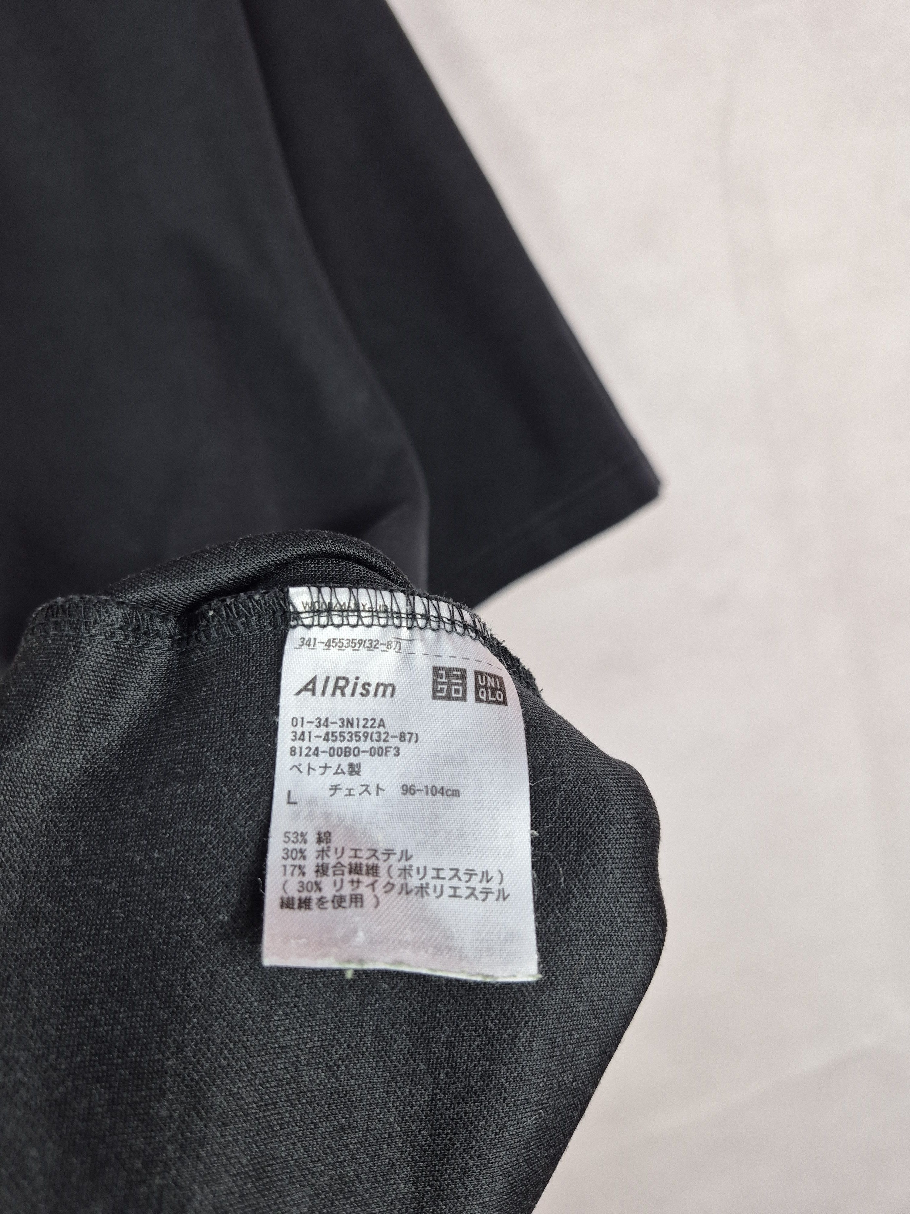 Lemaire × Uniqlo 🔥 Uniqlo U Lemaire Plain Black Airism Tee Size US L / EU 52-54 / 3 - 4 Thumbnail