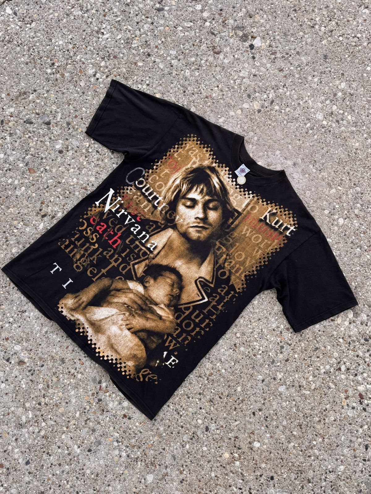 Other 90s Nirvana / Kurt Cobain Memorial Tee by Resurreccion Size US XL / EU 56 / 4 - 4 Thumbnail