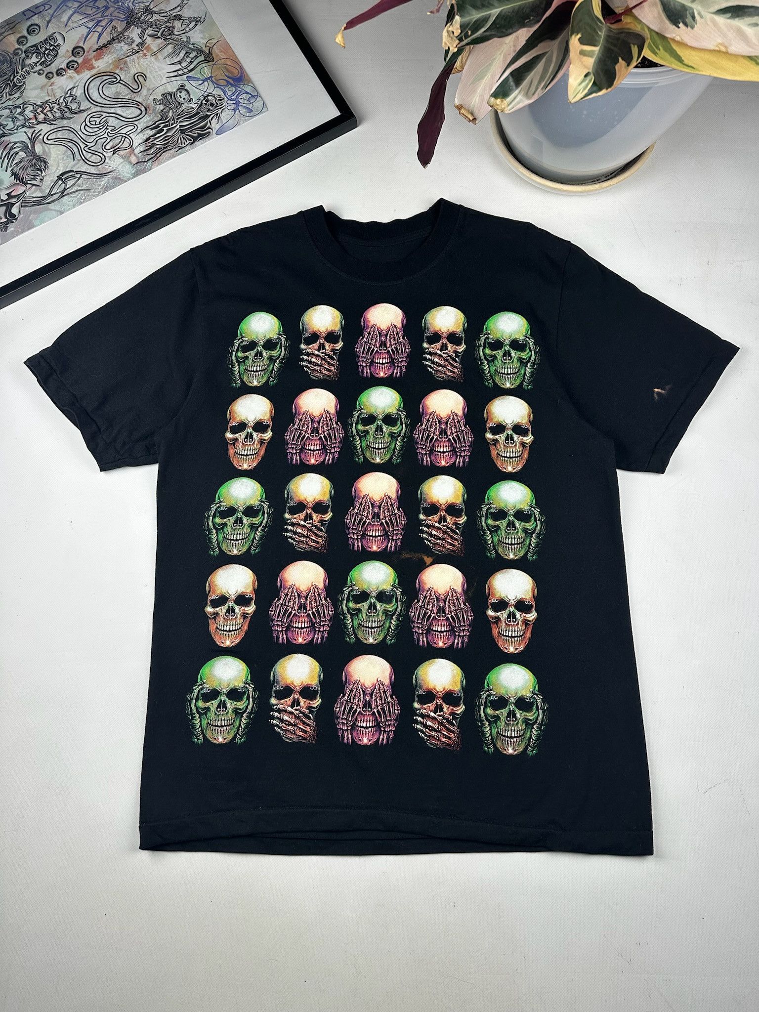 Vintage Skull Tshirt liquid blue style Size US L / EU 52-54 / 3 - 1 Thumbnail