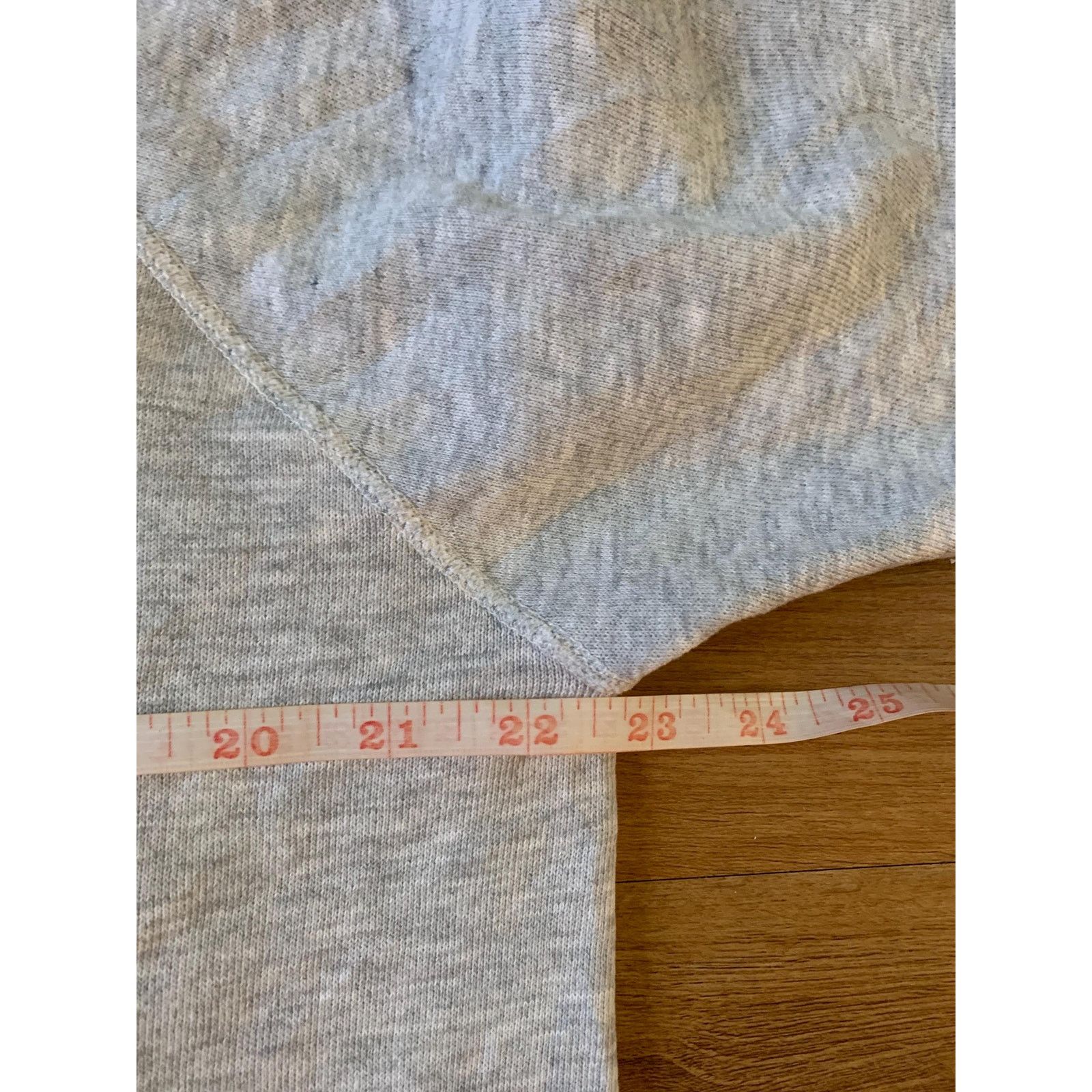 Hanes Vintage slippery rock university Sweatshirt size large 1990s Size US L / EU 52-54 / 3 - 5 Thumbnail