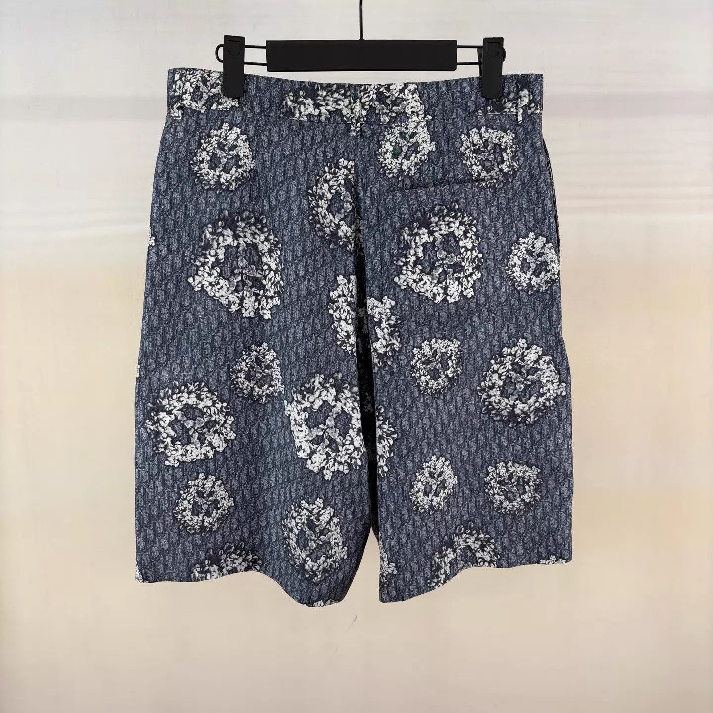 Dior Dior 100%Silk Patterned Shorts 44 New Unused Italy Size US 28 / EU 44 - 2 Thumbnail