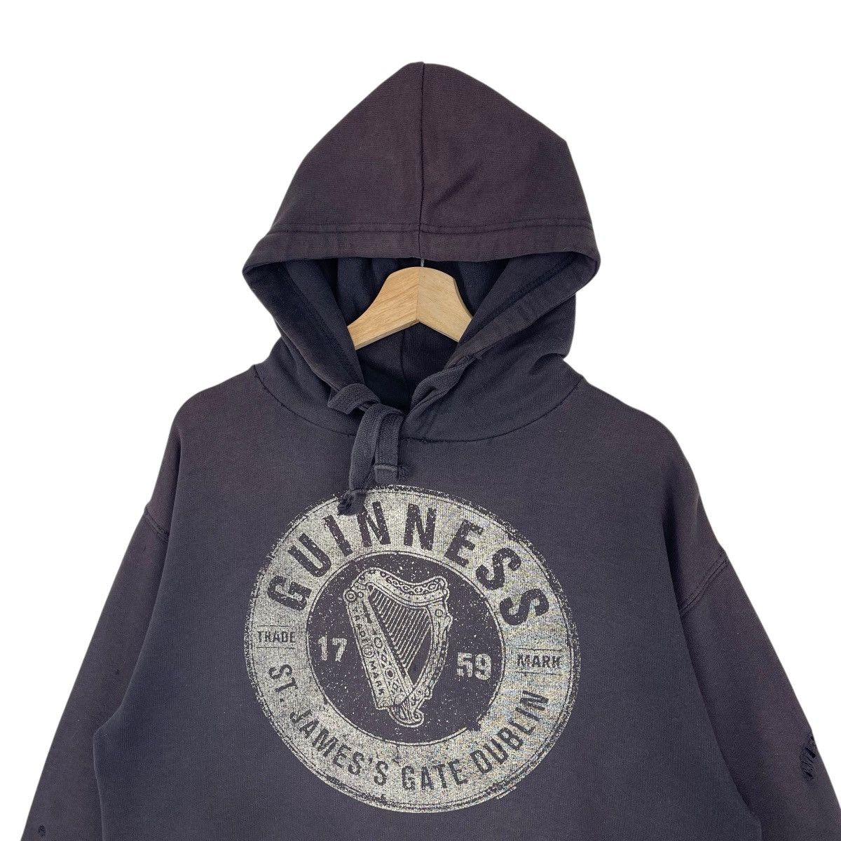Budweiser × Heineken Guinness Distressed Sweatshirt Size US M / EU 48-50 / 2 - 4 Thumbnail
