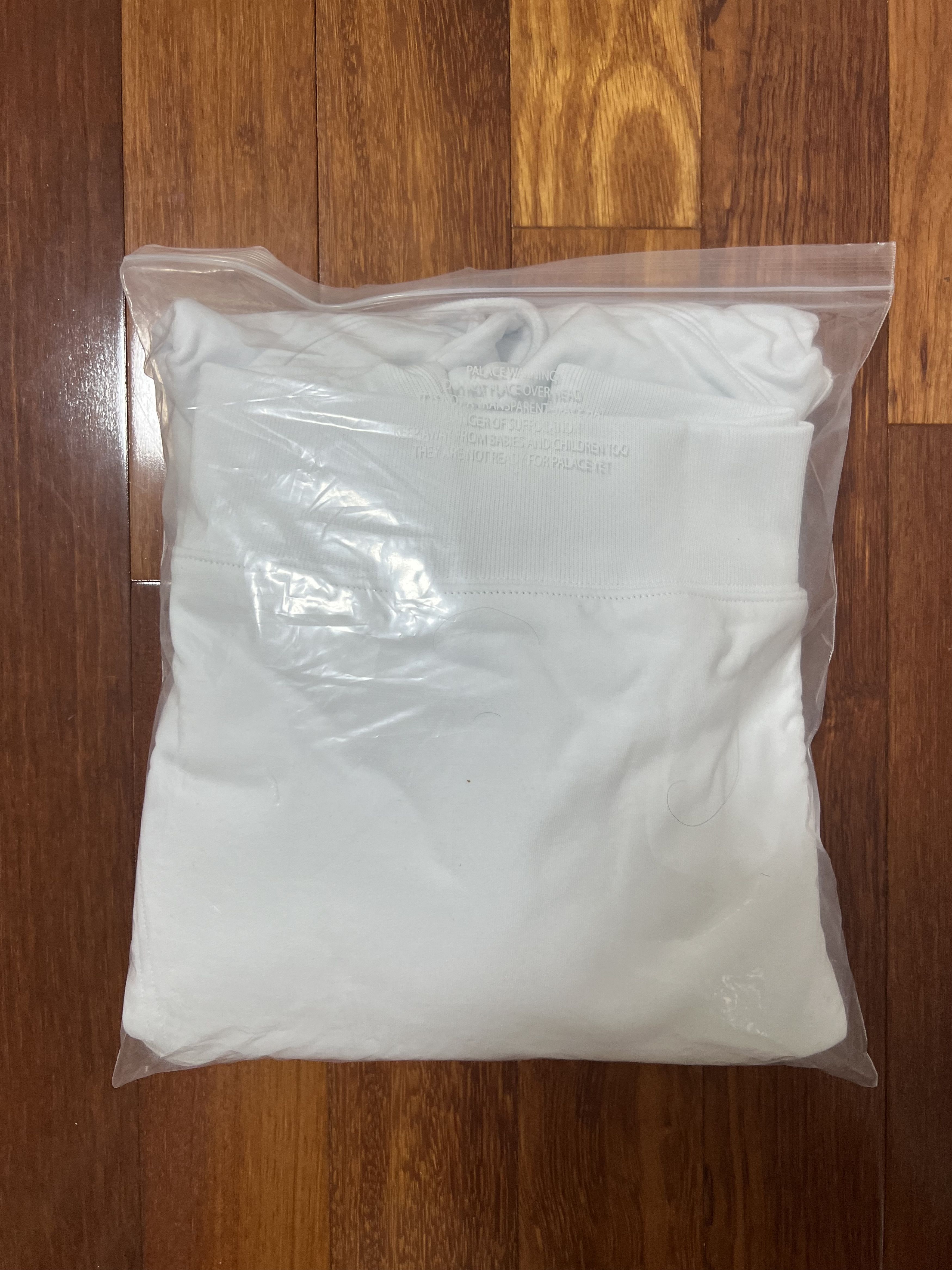 Palace 💚 2020 Palace Tri-Gaine Hoodie White Large NEW Size US L / EU 52-54 / 3 - 12 Thumbnail