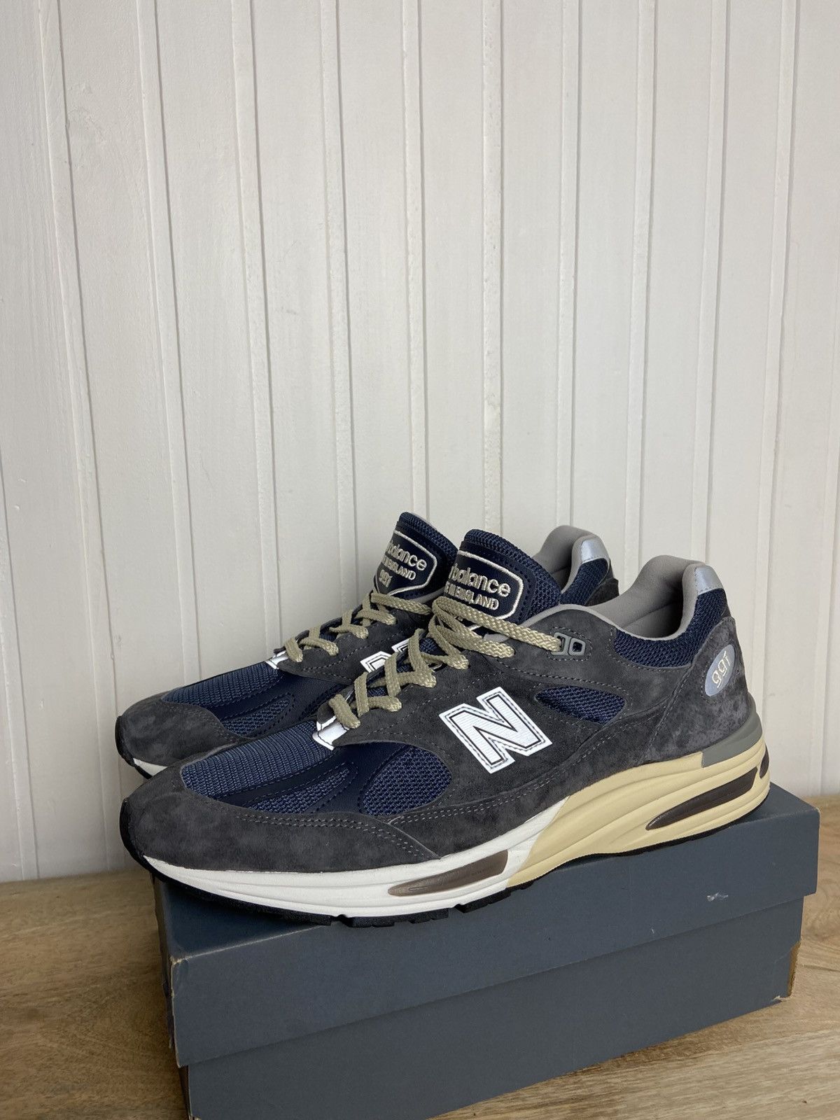New Balance Used New Balance 991v2 "MiUK Dark Gull Grey" Rare 11,5US Size US 11.5 / EU 44-45 - 1 Thumbnail