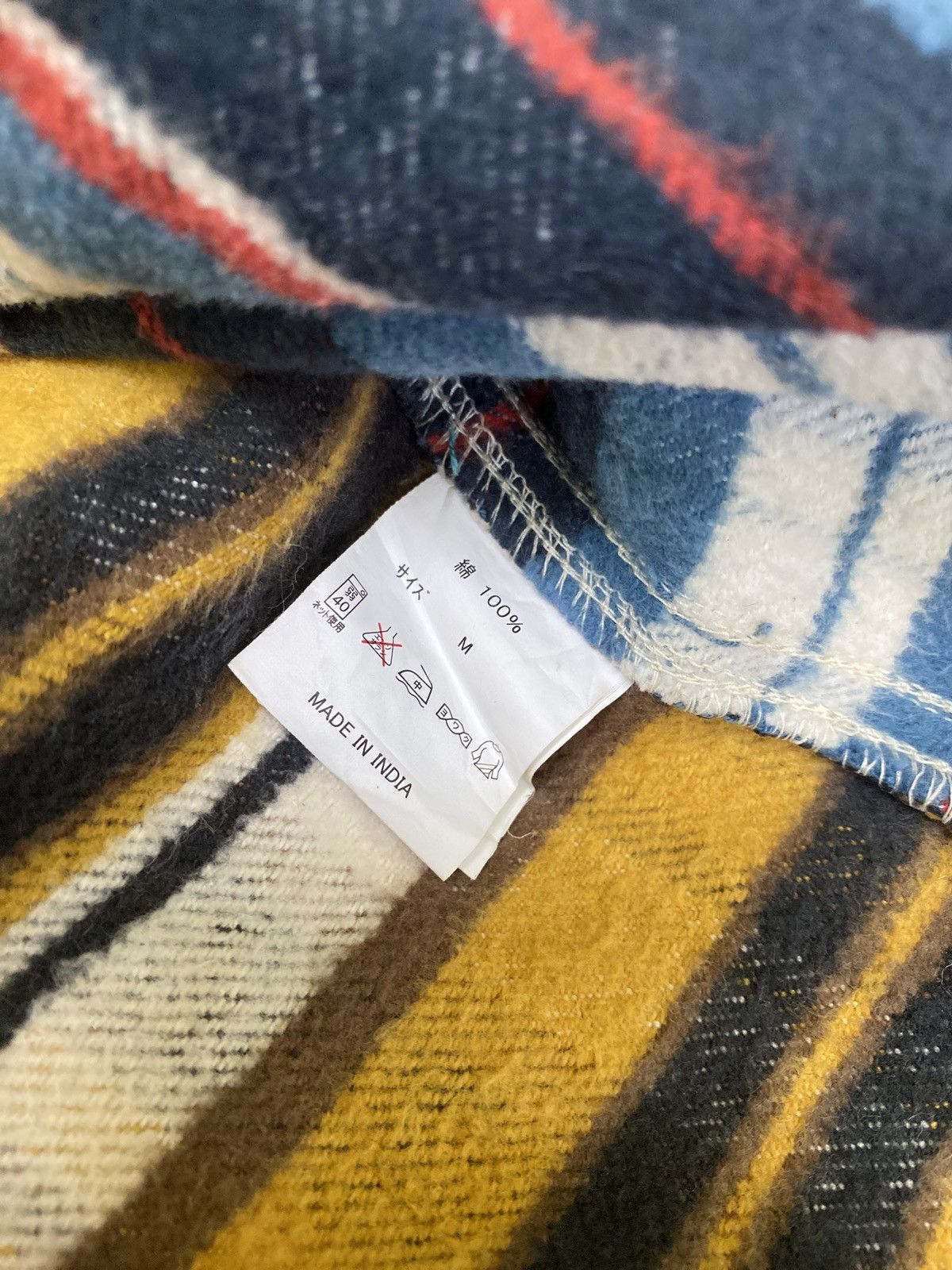 Japanese Brand Vintage Alcarza Reworked Classic Fit Heavy Flannel Shirt Size US M / EU 48-50 / 2 - 13 Thumbnail