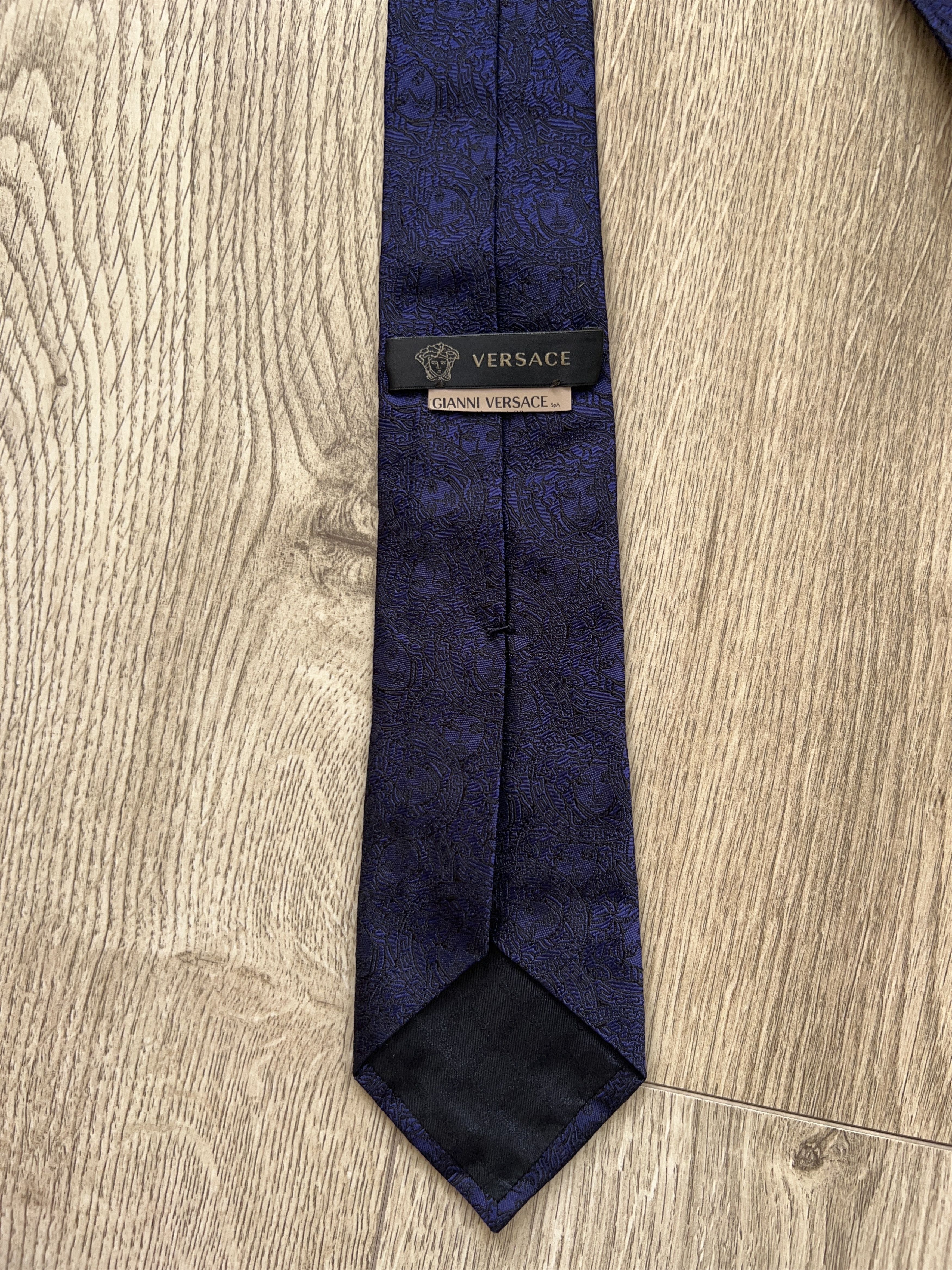 Designer × Versace Medusa Monogram Made in Italy 100% Silk Tie Necktie Cravatte Size ONE SIZE - 4 Thumbnail