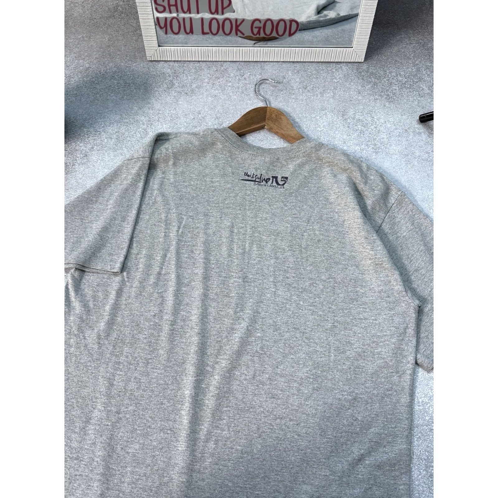 Quiksilver VINTAGE Quiksilver Board T-Shirt Gray L Crew Neck Short Sleeve Men US NY Y2K 90s Big Logo Summer Beach USA Shirt Size US L / EU 52-54 / 3 - 8 Thumbnail