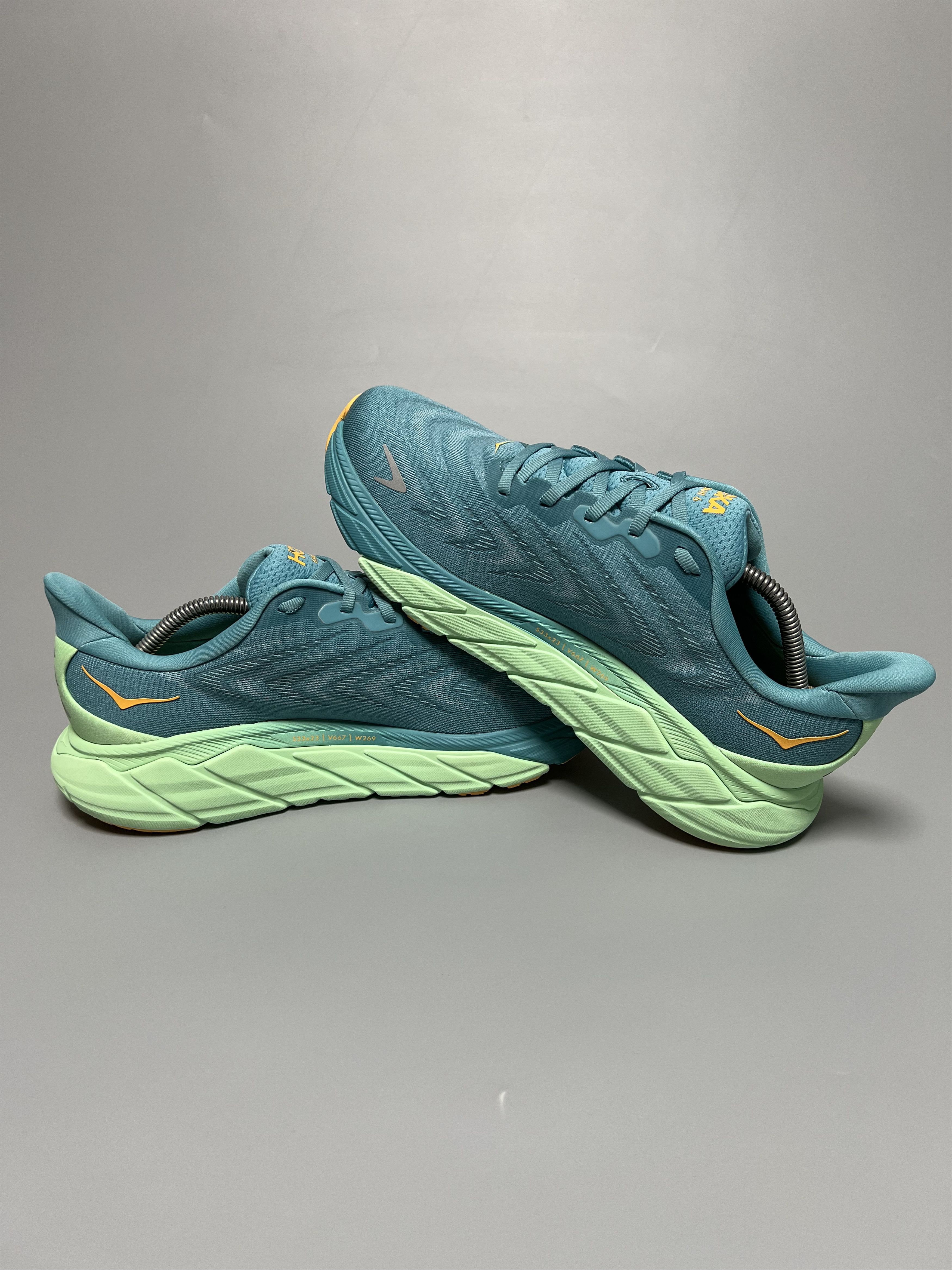 Hoka 9D Hoka One One Arahi 6 Running Shoes Walking Gym Size US 9 / EU 42 - 5 Thumbnail