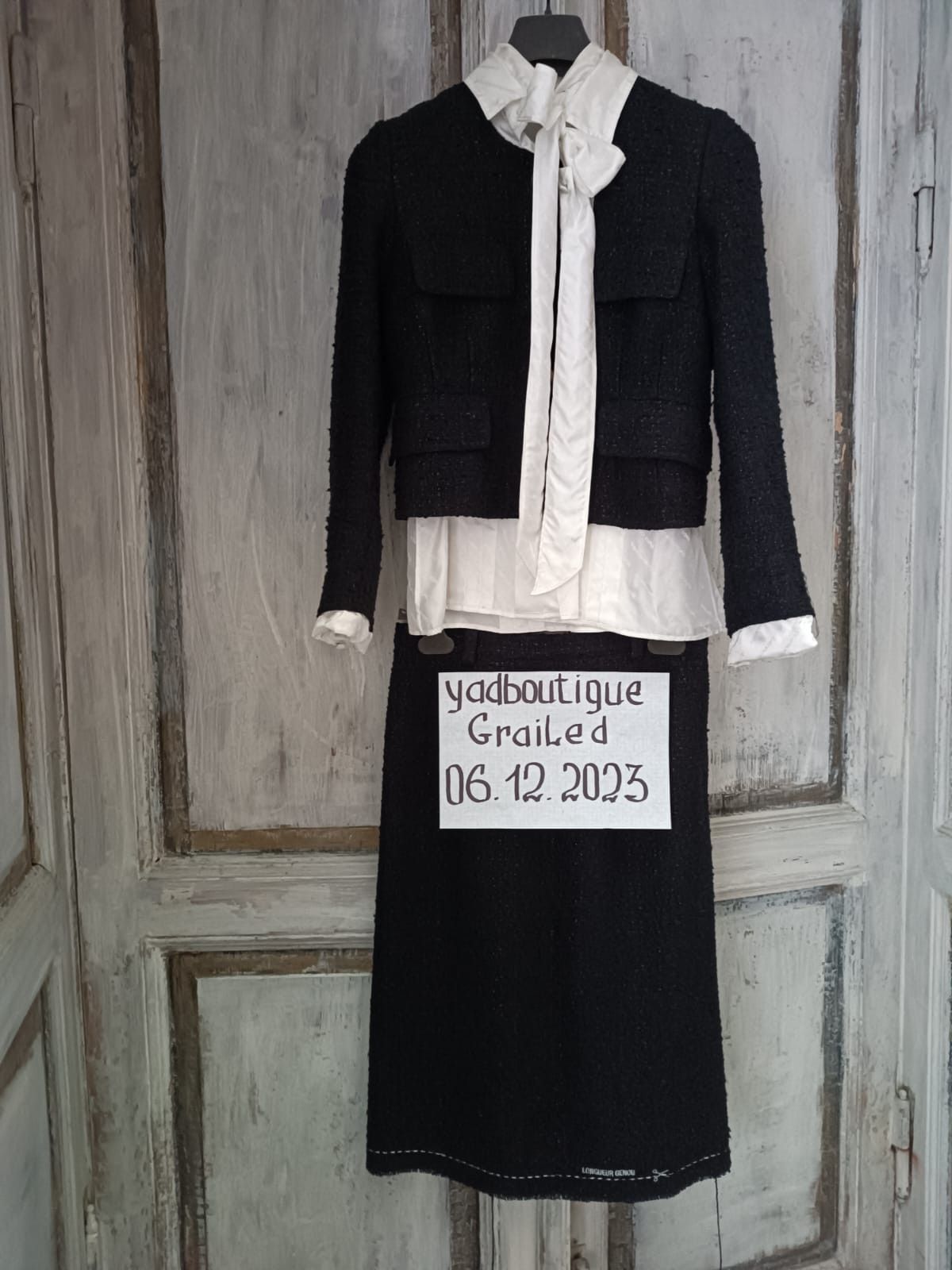 image of Vetements Blouse Lined Cropped Tailored Jacket And Cropped Skirt in Black, Women's (Size Large)
