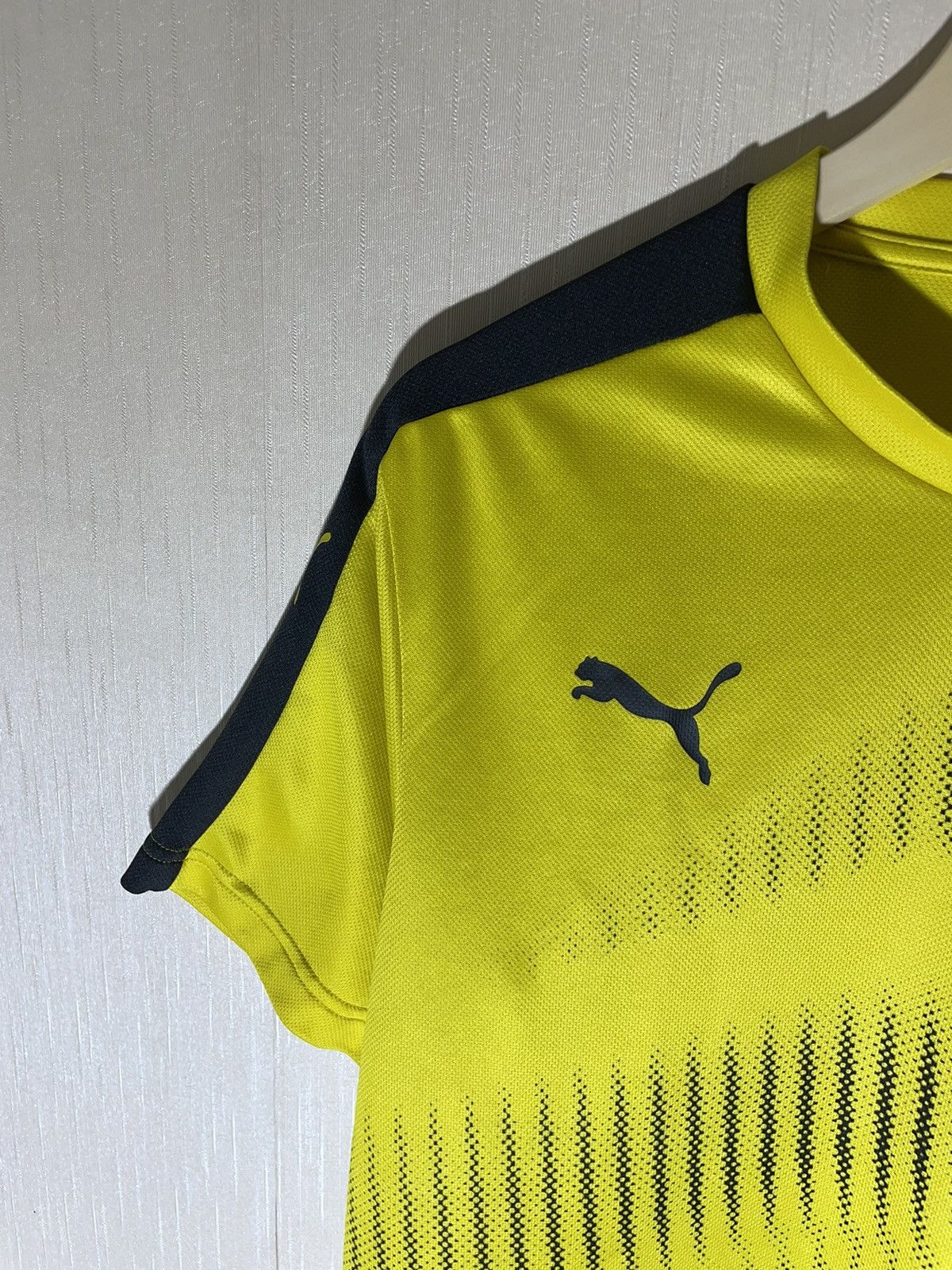 Puma Puma Borussia Dortmund 2018 soccer jersey Size US L / EU 52-54 / 3 - 4 Thumbnail