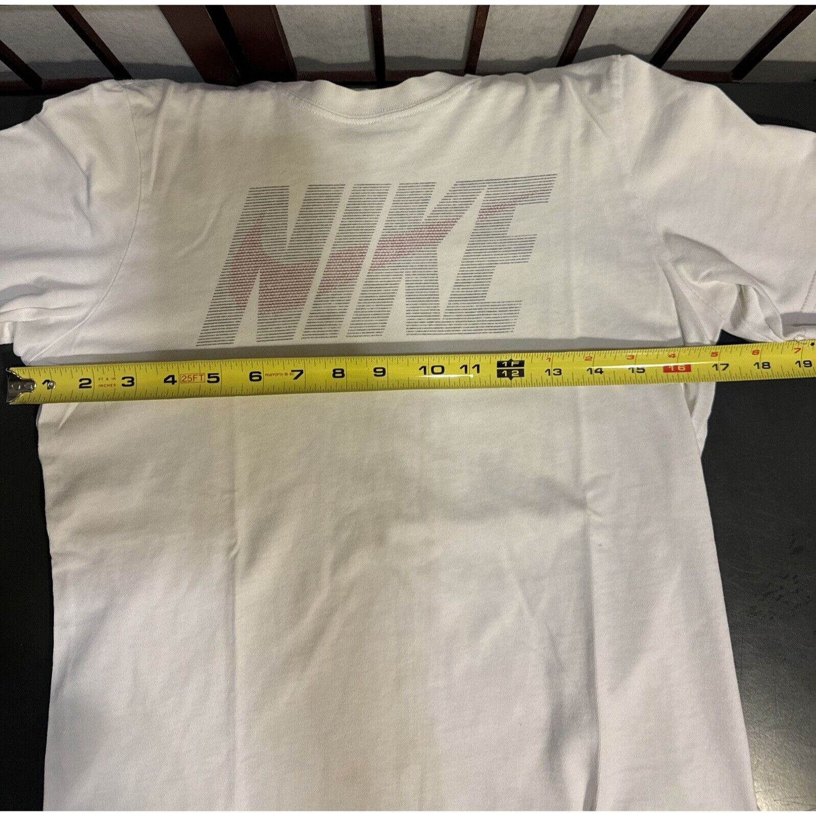 Nike Nike TEE women’s Logo shirt size Large White Swoosh Size L / US 10 / IT 46 - 9 Thumbnail