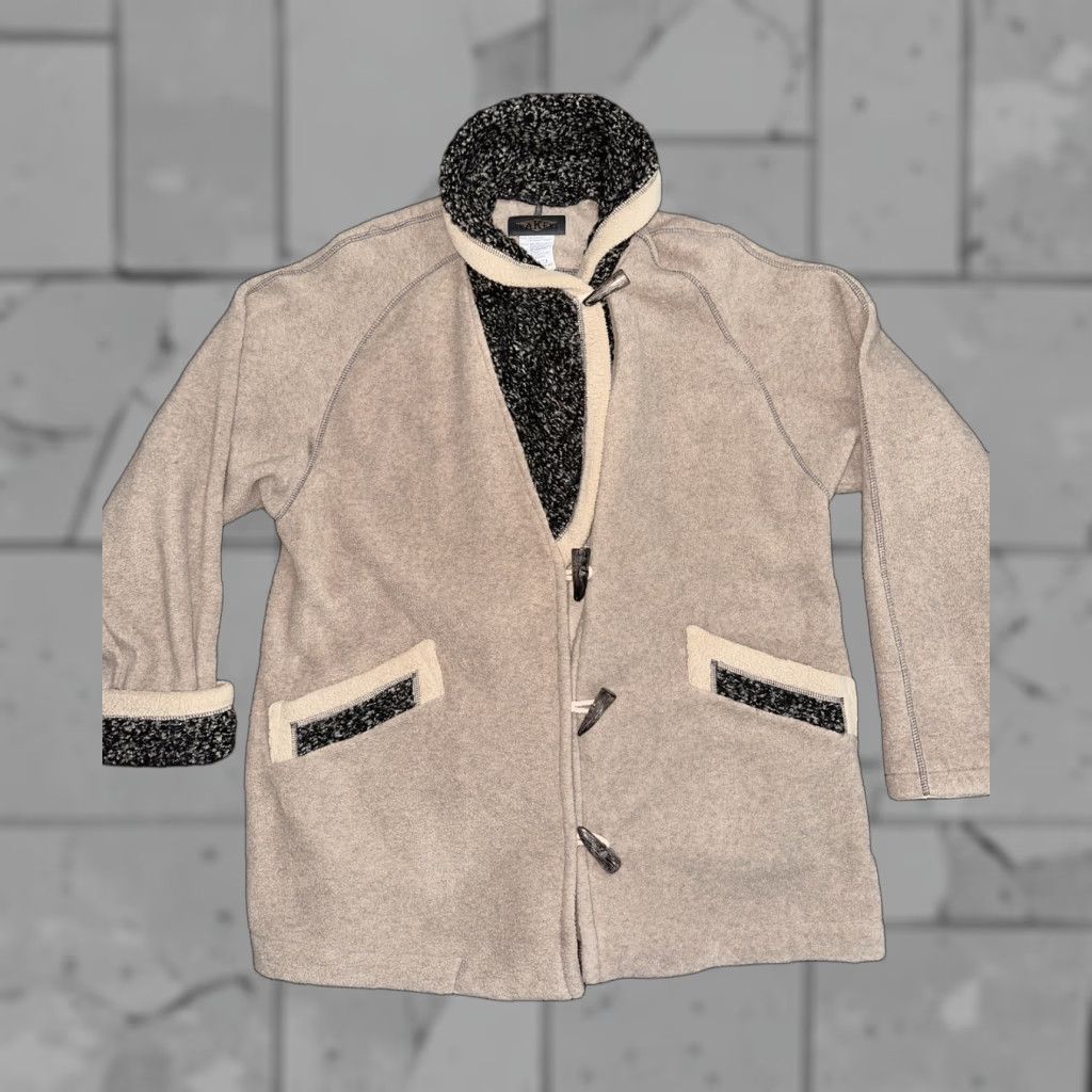 Vintage VINTAGE Krakerz Canadian made fleece Coat Womens M Beige Winter Fleece Coat Womens M VTG Krakerz Canadian made fleece coat WOMENS M Size M / US 6-8 / IT 42-44 - 1 Thumbnail