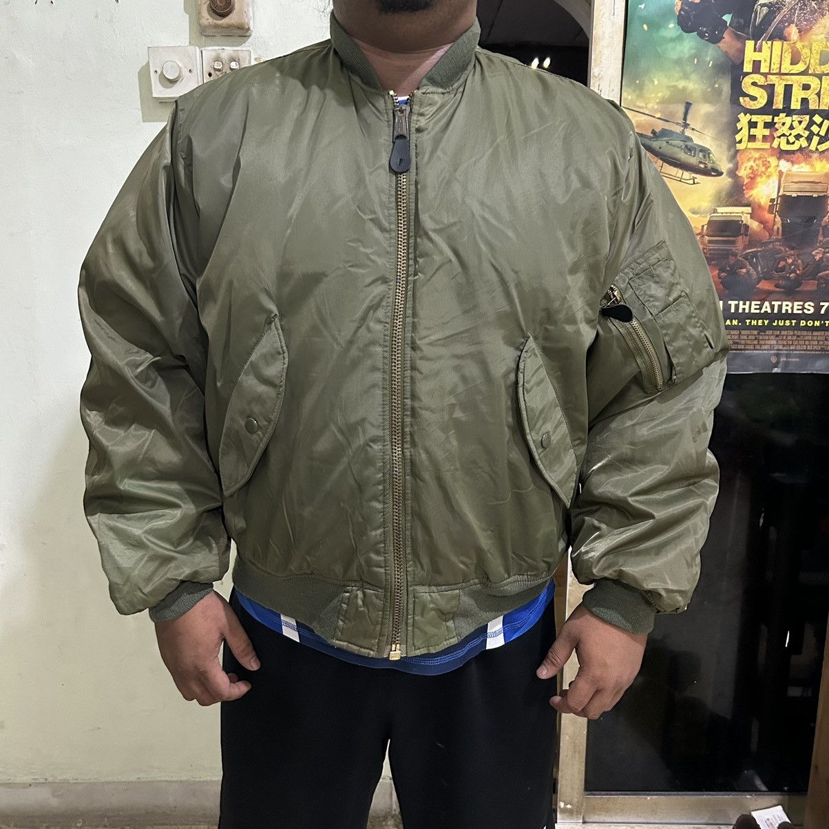 Vintage Vintage Military Style Bomber Jacket Army Green Size US XL / EU 56 / 4 - 14 Thumbnail