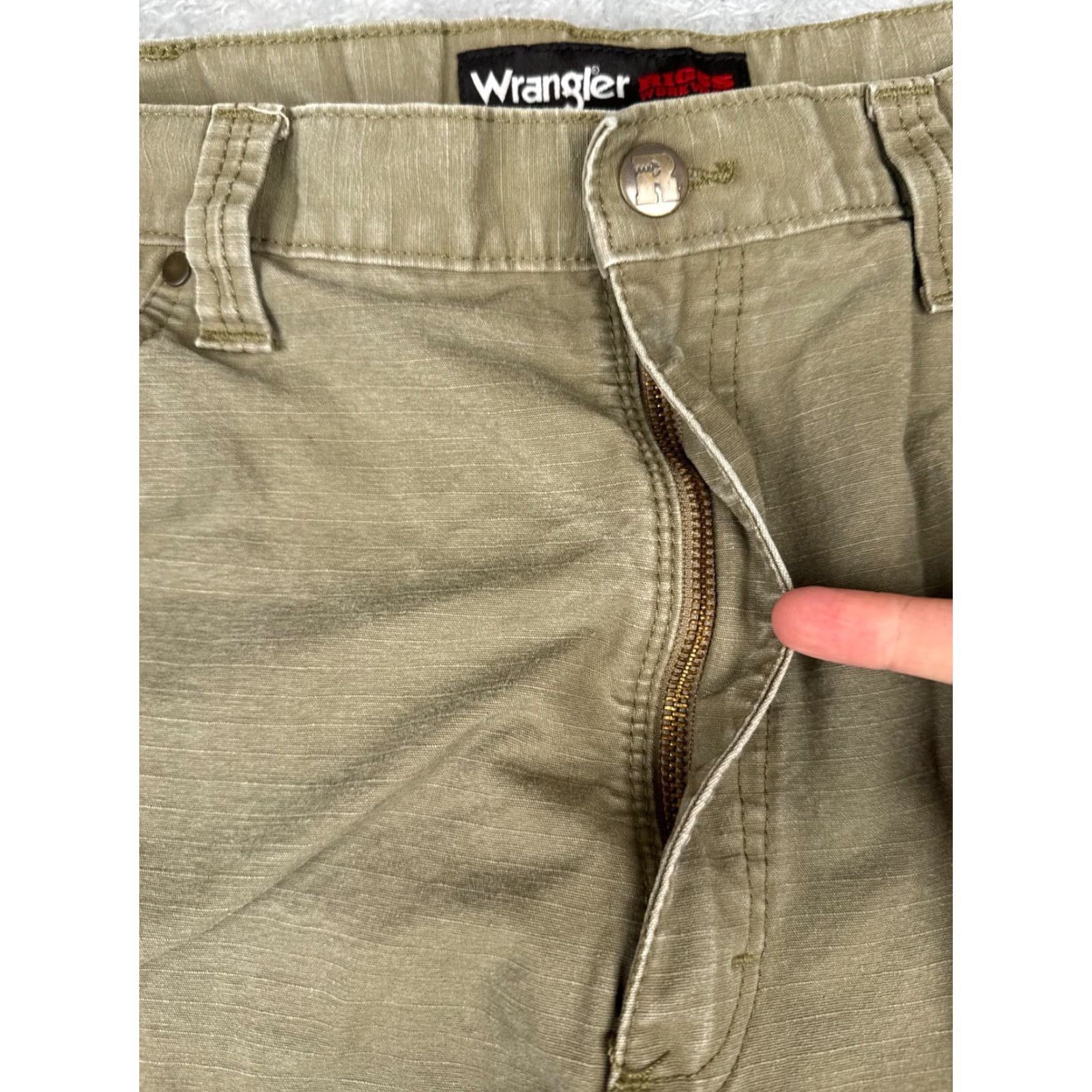 Wrangler Wrangler Pants Men 40 Beige Cargo Twill Workwear Cotton Durable 38x28 READ Size US 40 / EU 56 - 5 Thumbnail