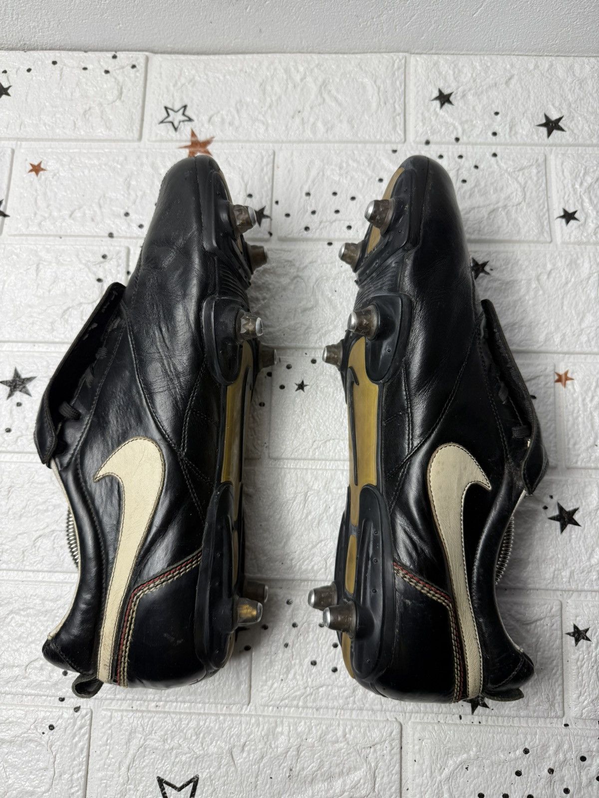 Nike Nike Tiempo R10 Ronaldinho SG 2006 US12.5 UK11.5 EUR47 Size US 12.5 / EU 45-46 - 10 Thumbnail
