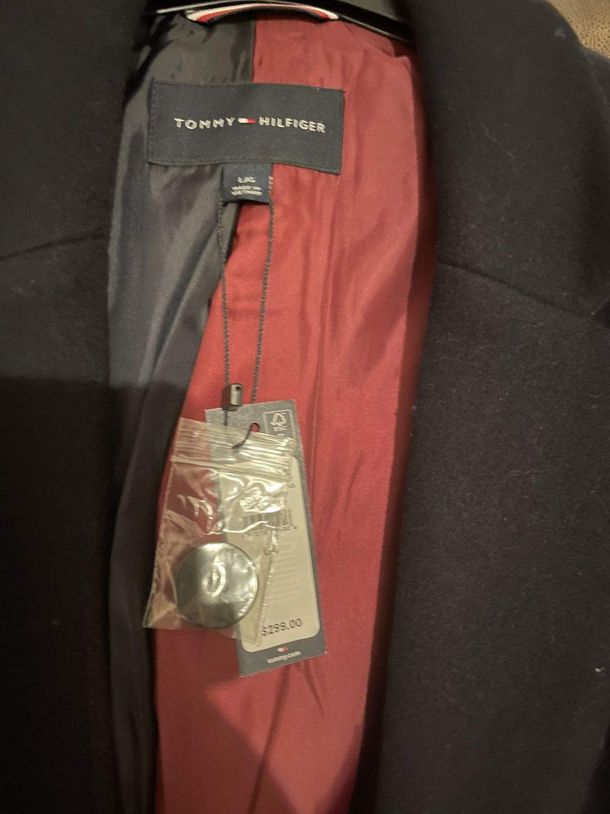 Tommy Hilfiger Men navy size L/G winter wear coat Size US L / EU 52-54 / 3 - 3 Thumbnail