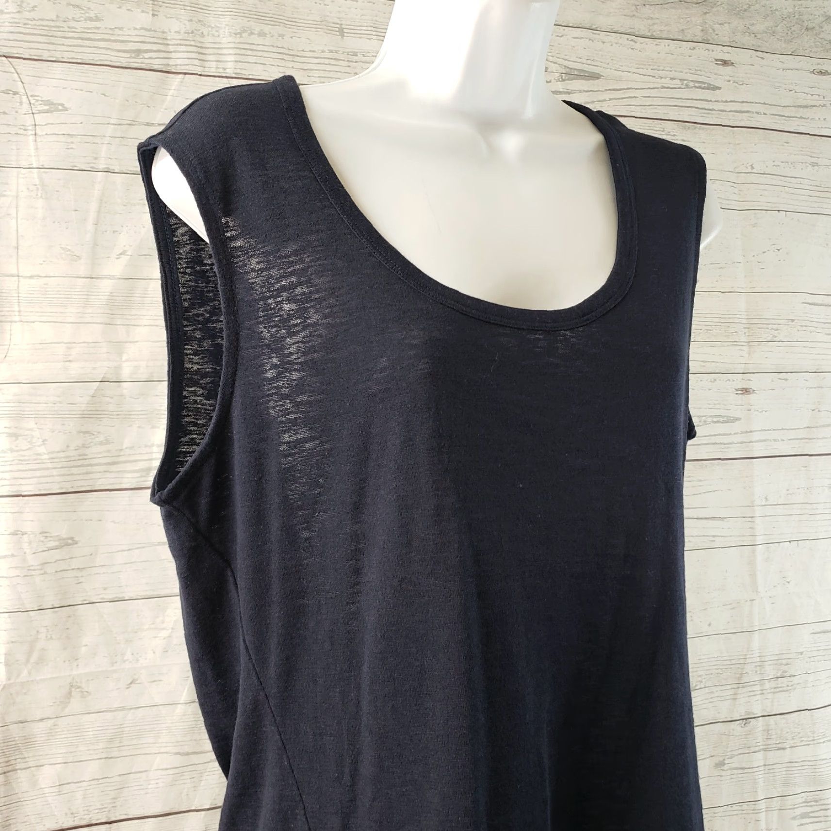 Athleta Athleta Womens Tank Top Sz Medium Blue Scoop Neck Size M / US 6-8 / IT 42-44 - 2 Thumbnail
