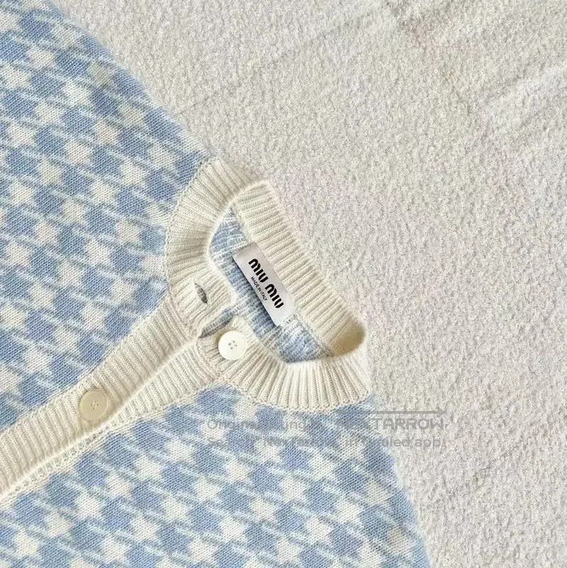 Miu Miu Miu Miu Light Blue Cashmere Cardigan . Size XXS / US 00 / IT 34 - 3 Thumbnail