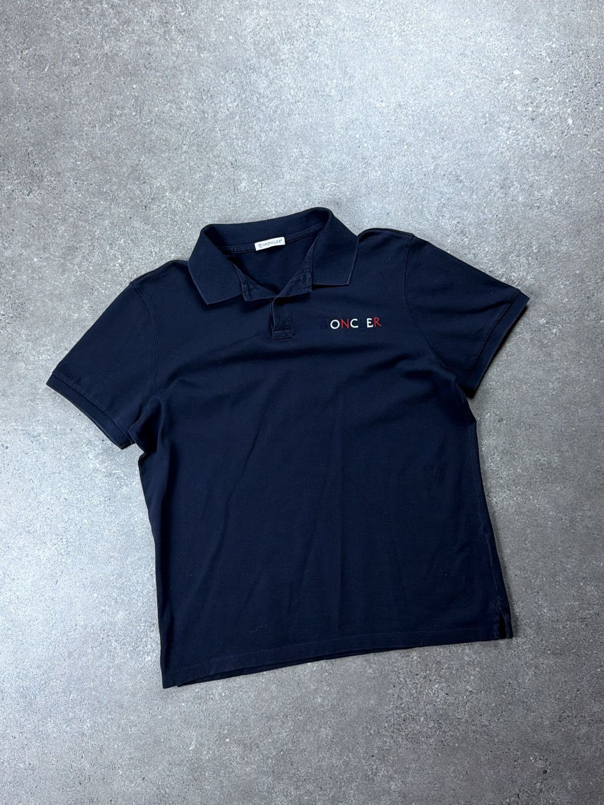 Moncler Navy Blue Moncler embroidered Polo Size US S / EU 44-46 / 1 - 1 Thumbnail