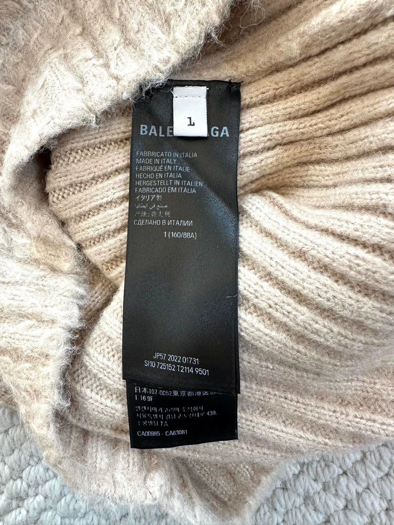 Balenciaga Balenciaga size 1 Solid V-Neck Pullover Midi Long Sleeve Sw Size S / US 4 / IT 40 - 7 Thumbnail
