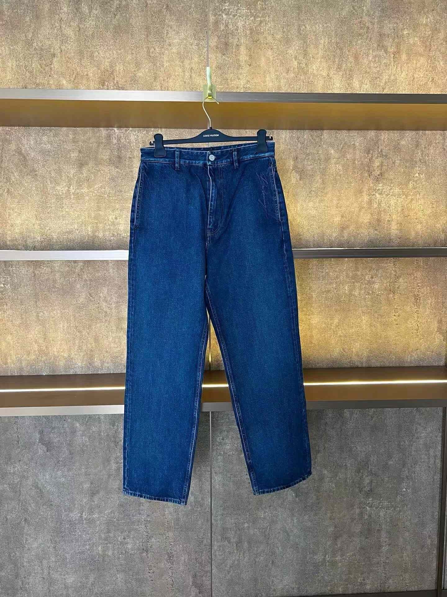 Balenciaga Balenciaga Washed Logo Jeans Size US 28 / EU 44 - 1 Thumbnail